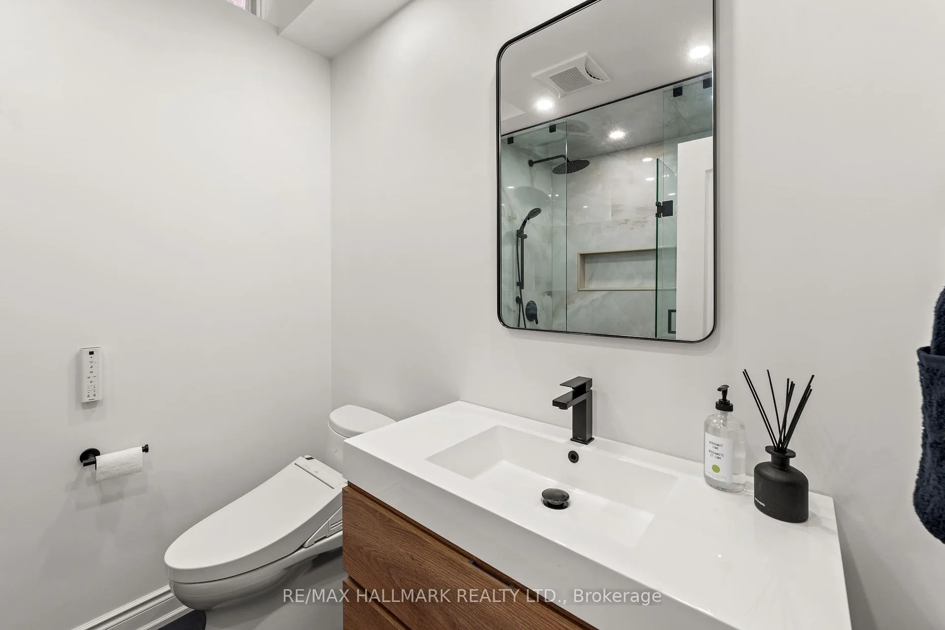 Photo 46 of 42 Yarden Drive, Vaughan, Patterson — HOMEH