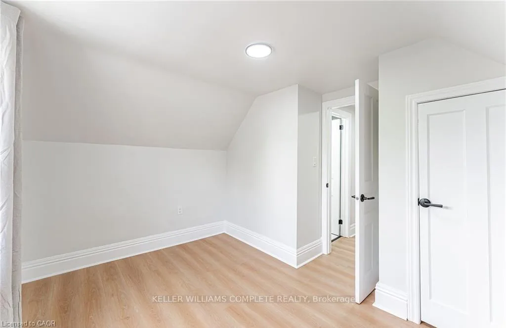 Photo 8 of Unit 3, 15 Barnesdale Avenue N, Hamilton, Stipley — HOMEH