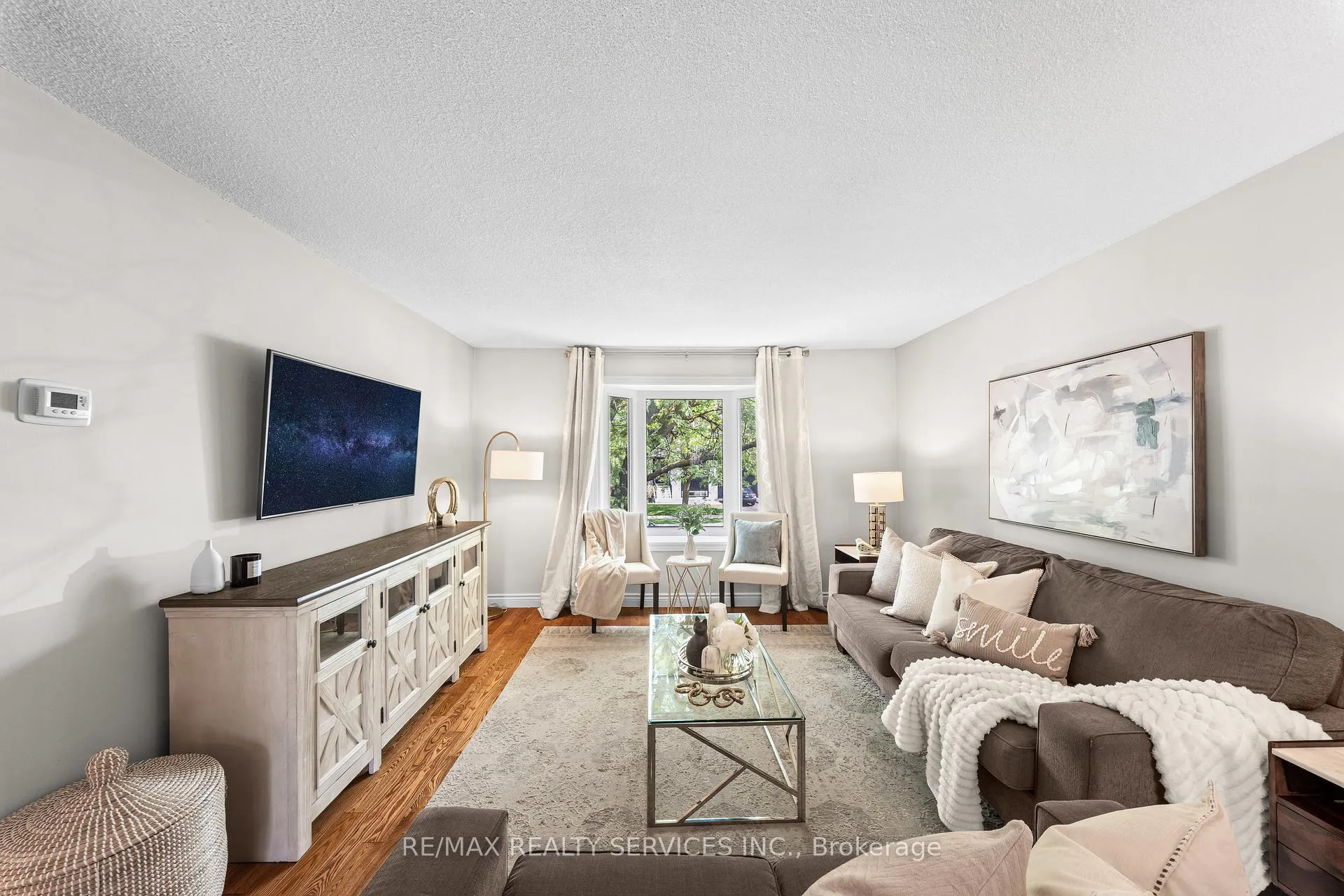 Photo 13 of 20 Linkdale Road, Brampton, Brampton North — HOMEH