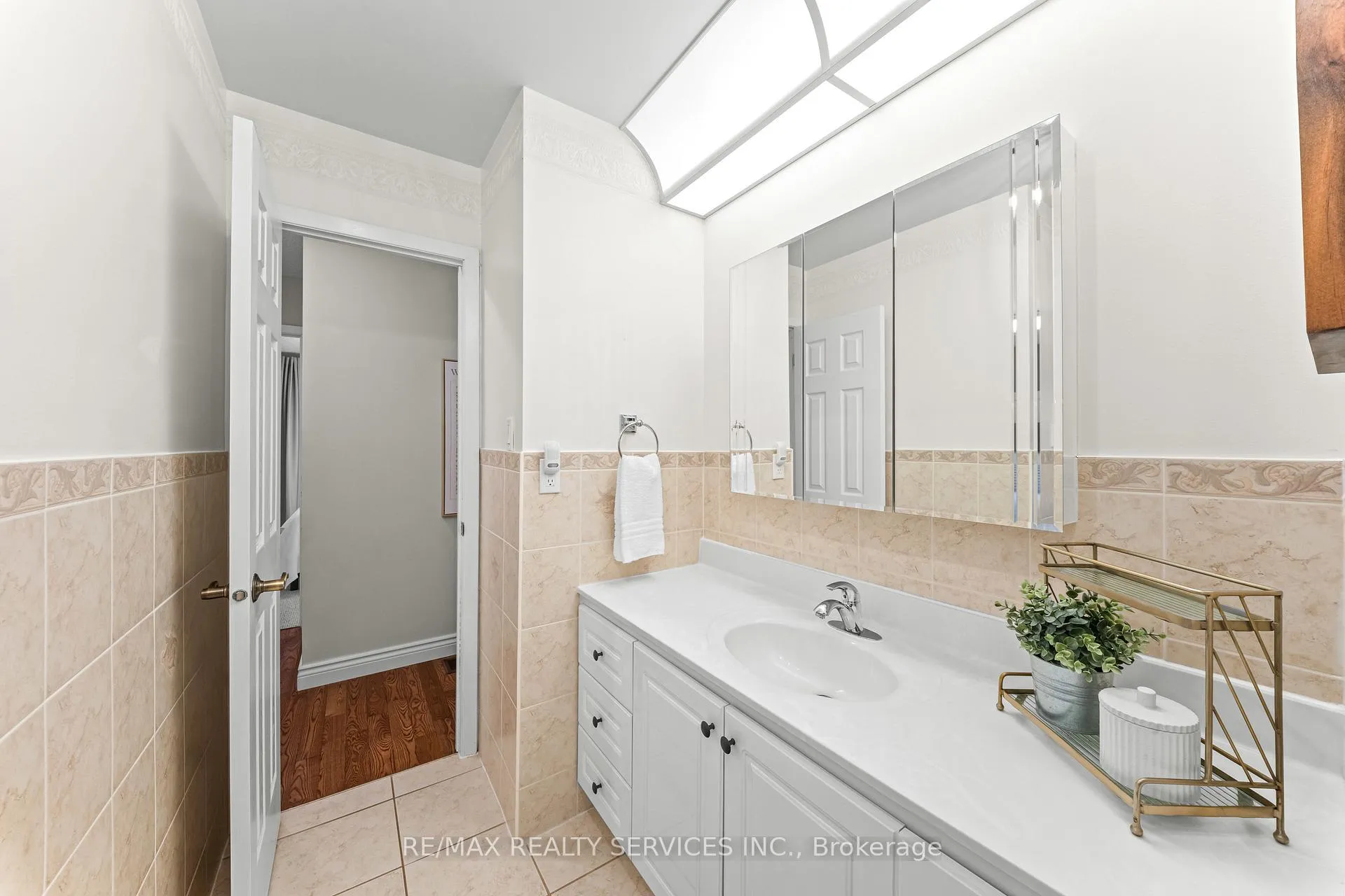 Photo 27 of 20 Linkdale Road, Brampton, Brampton North — HOMEH