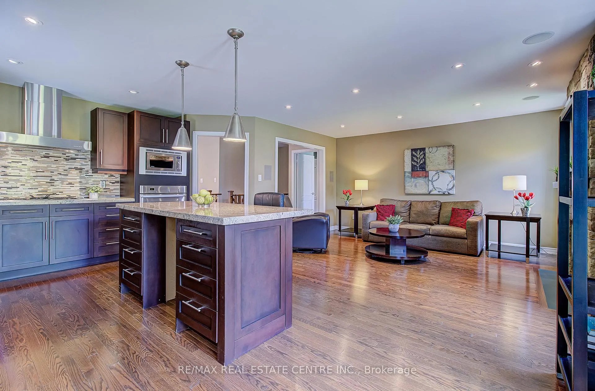 Photo 10 of 11 Fairvalley Street, Brampton, Sandringham-Wellington — HOMEH
