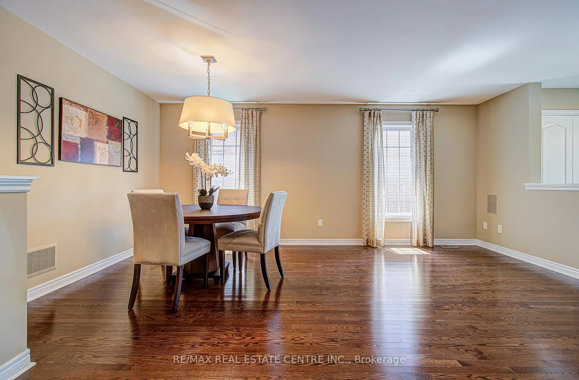 Photo 12 of 11 Fairvalley Street, Brampton, Sandringham-Wellington — HOMEH