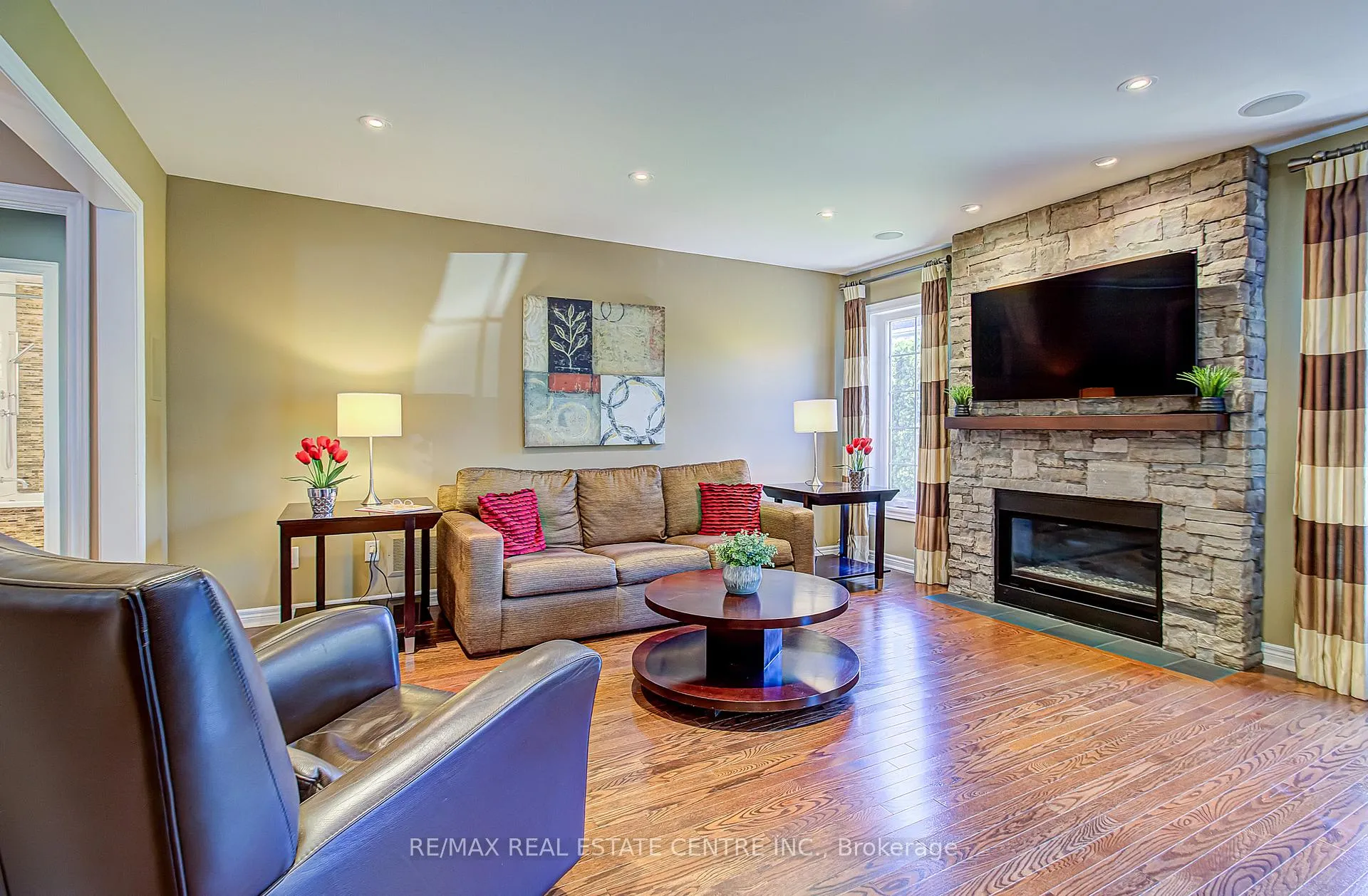 Photo 13 of 11 Fairvalley Street, Brampton, Sandringham-Wellington — HOMEH