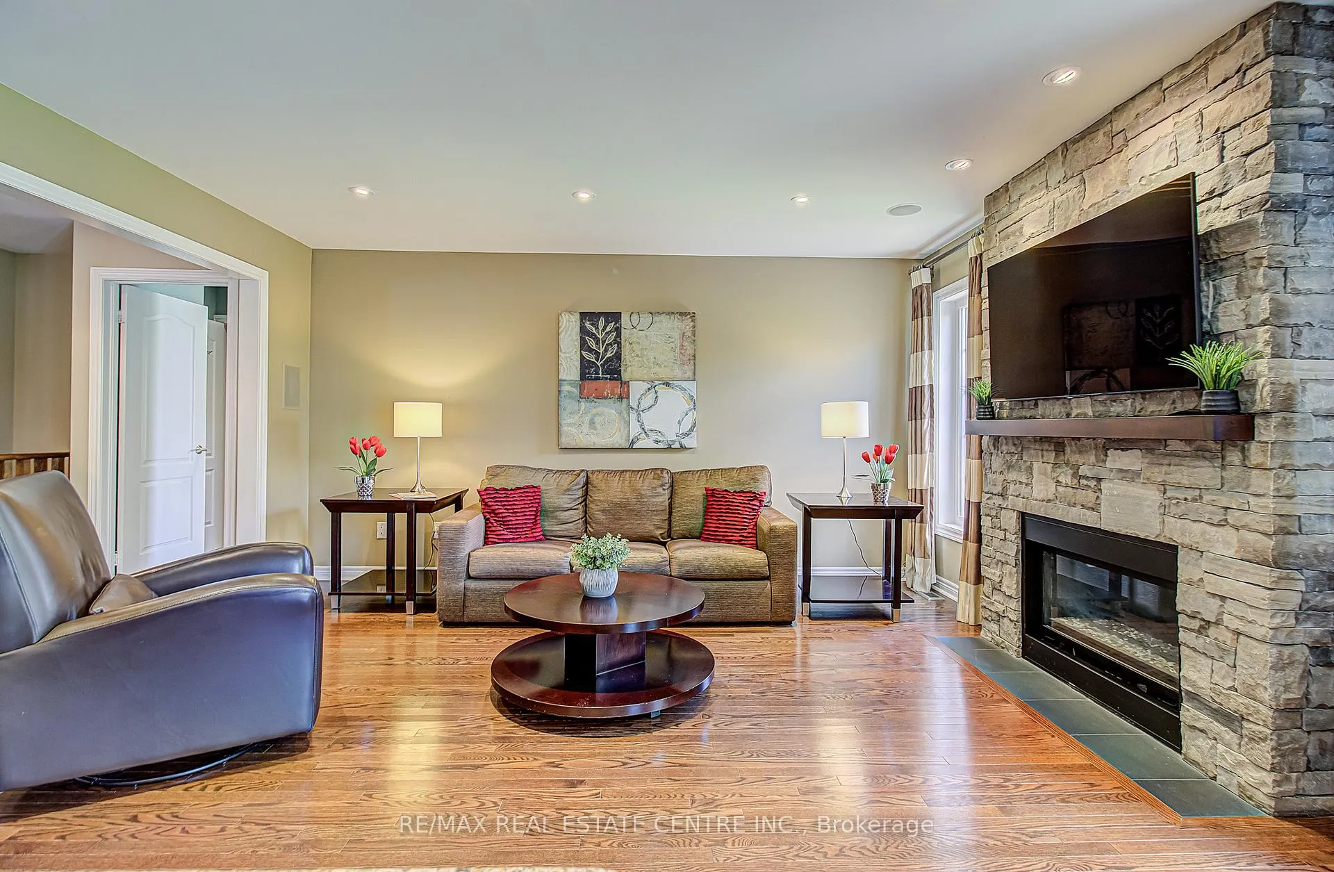 Photo 15 of 11 Fairvalley Street, Brampton, Sandringham-Wellington — HOMEH