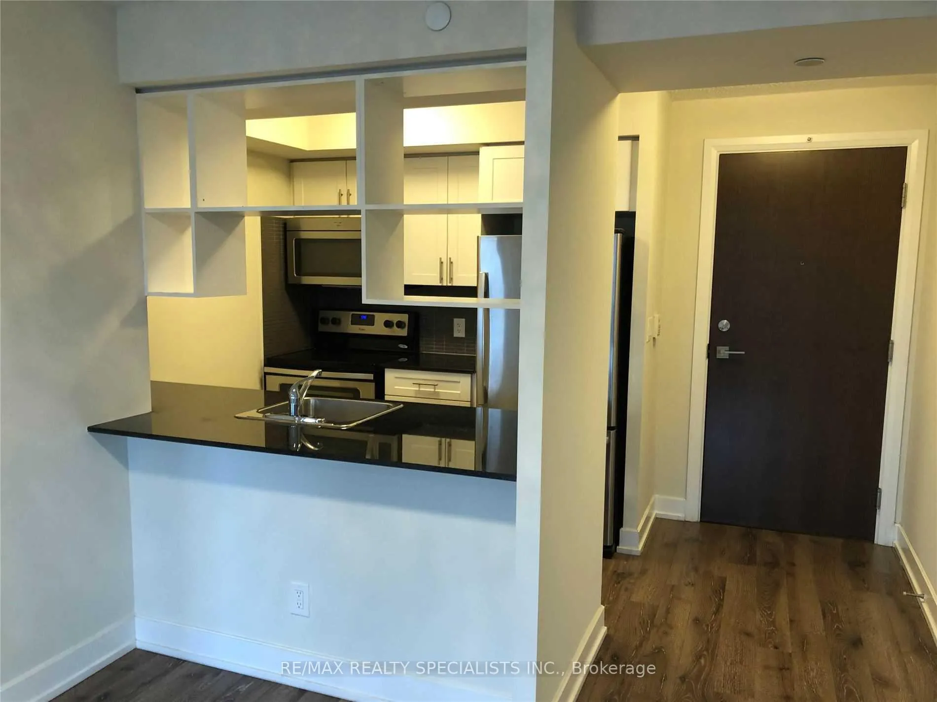 Photo 3 of Unit 1007, 6 Eva Road, Etobicoke, Etobicoke West Mall — HOMEH