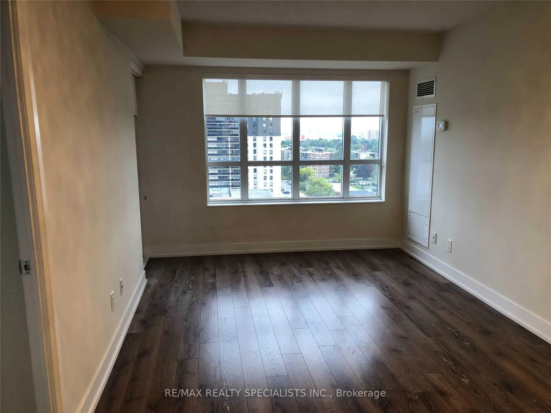 Photo 5 of Unit 1007, 6 Eva Road, Etobicoke, Etobicoke West Mall — HOMEH