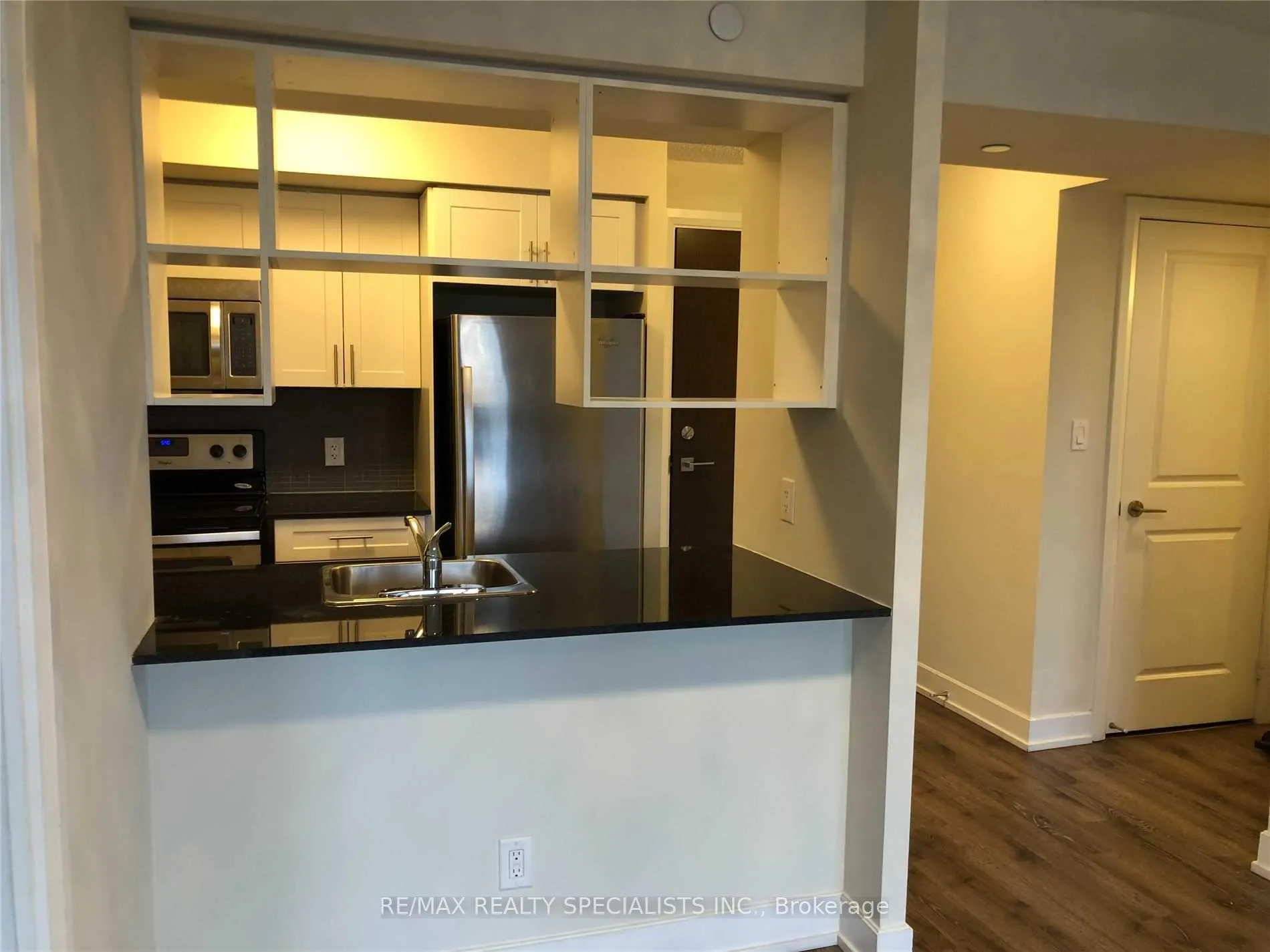 Photo 10 of Unit 1007, 6 Eva Road, Etobicoke, Etobicoke West Mall — HOMEH