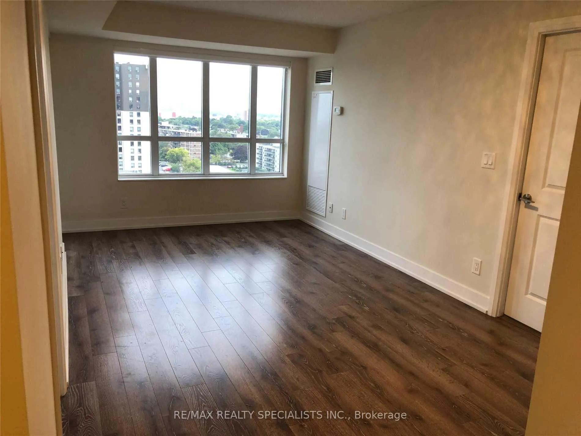 Photo 37 of Unit 1007, 6 Eva Road, Etobicoke, Etobicoke West Mall — HOMEH