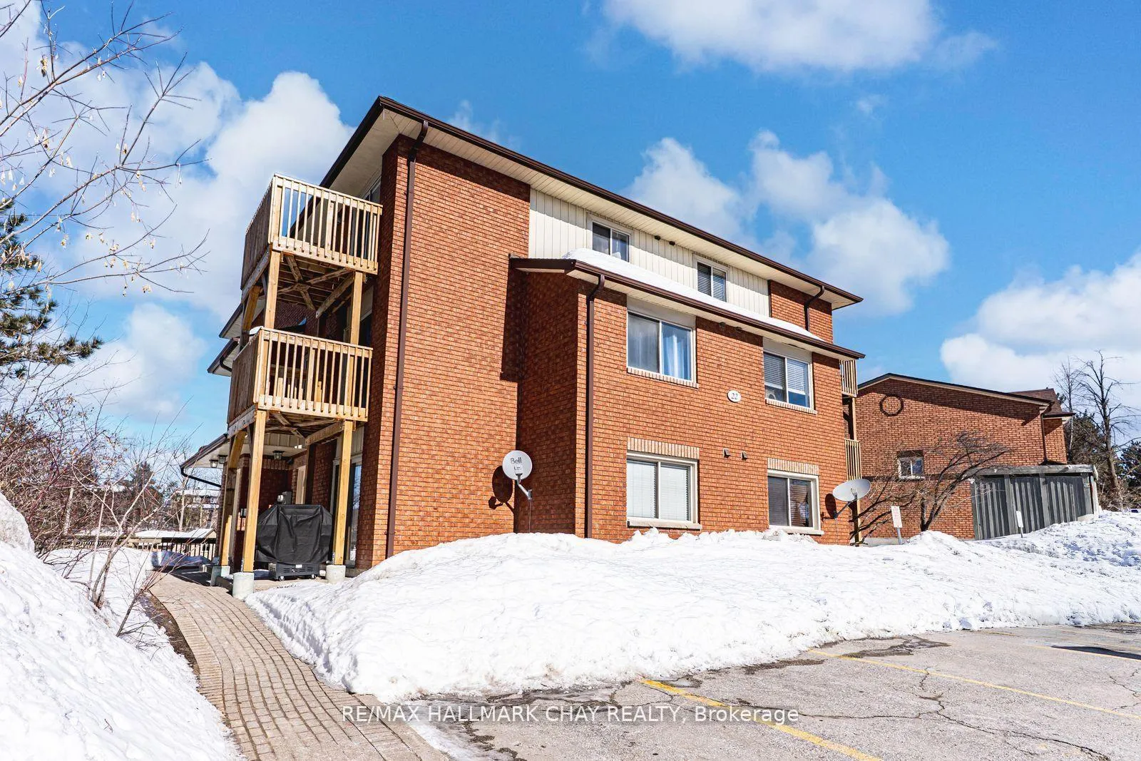 Photo 10 of Unit 8, 22 Meadow Lane, Barrie, Ardagh — HOMEH