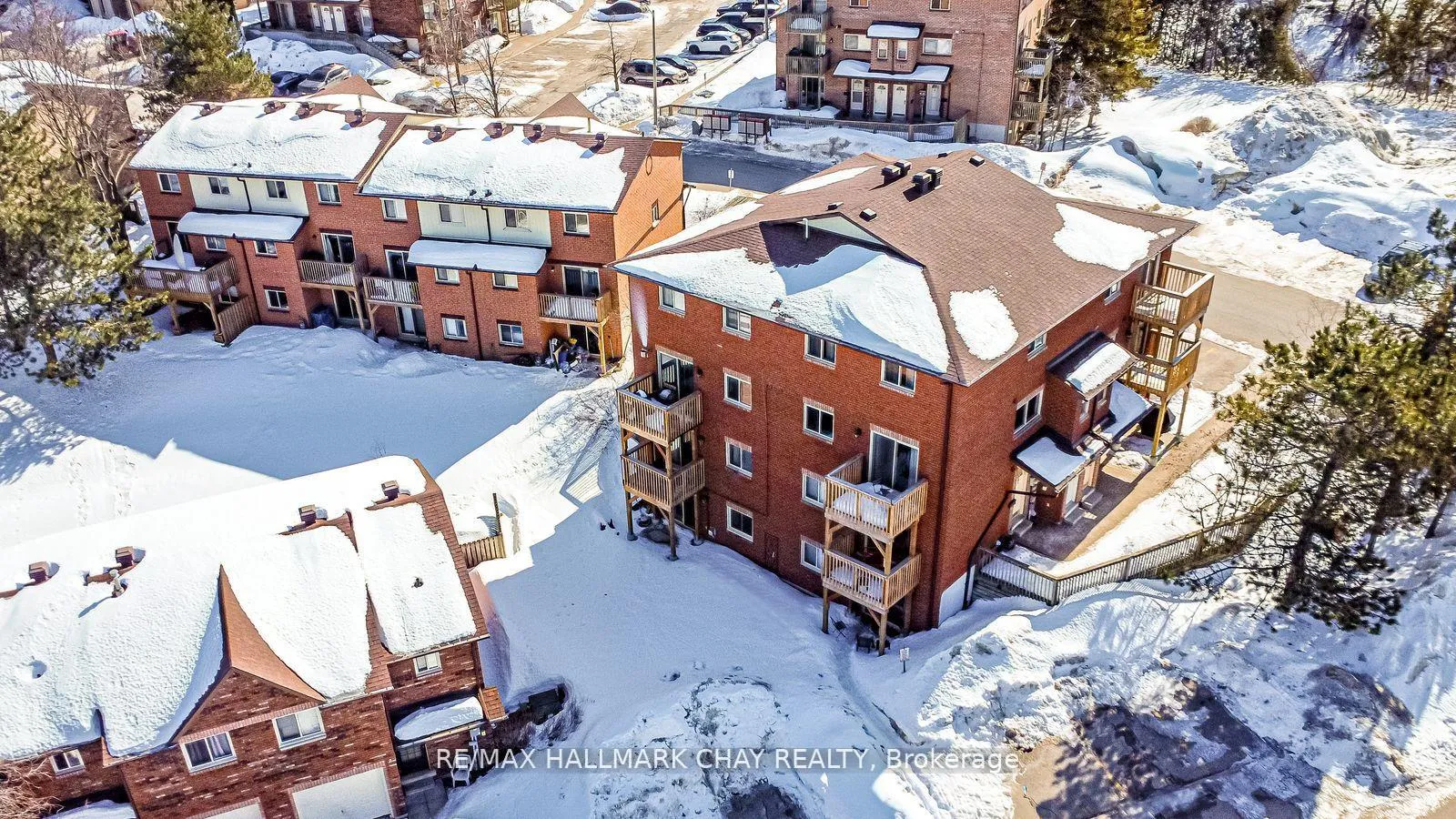 Photo 11 of Unit 8, 22 Meadow Lane, Barrie, Ardagh — HOMEH