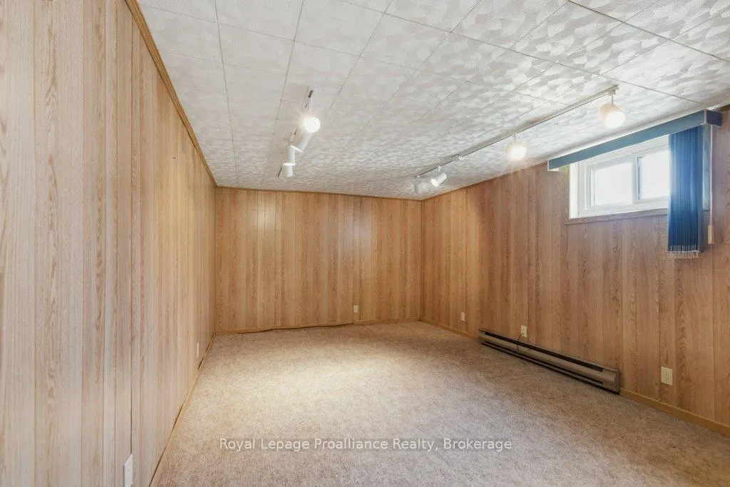 Photo 27 of 114 Rollins Drive, Belleville, Belleville Ward — HOMEH