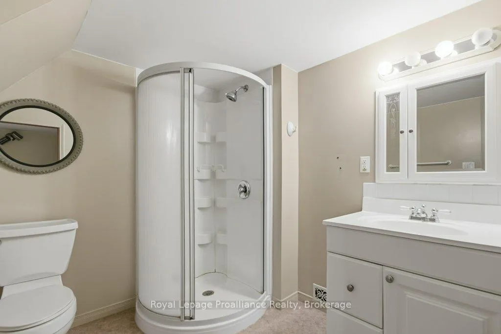 Photo 30 of 114 Rollins Drive, Belleville, Belleville Ward — HOMEH