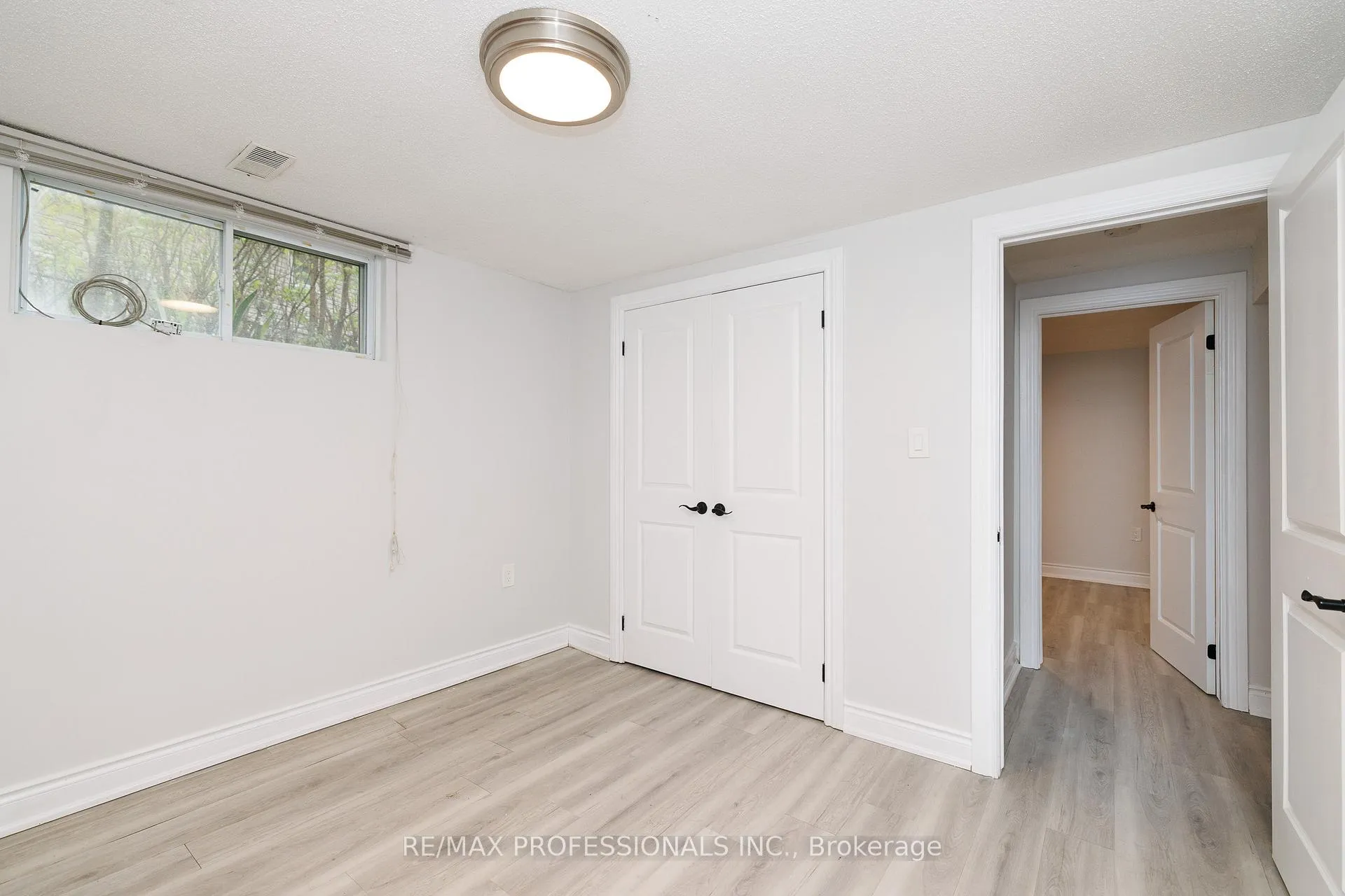Photo 8 of Unit BSMT, 5 Bryne Boulevard, Barrie, 400 West — HOMEH