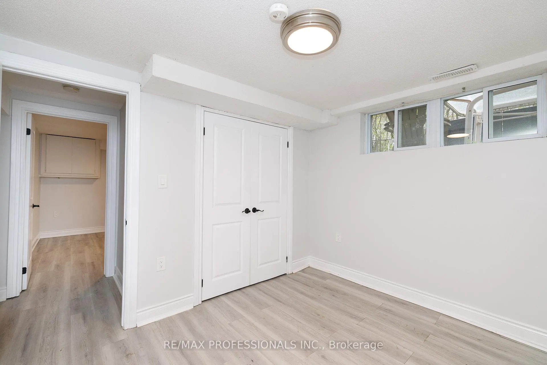 Photo 10 of Unit BSMT, 5 Bryne Boulevard, Barrie, 400 West — HOMEH