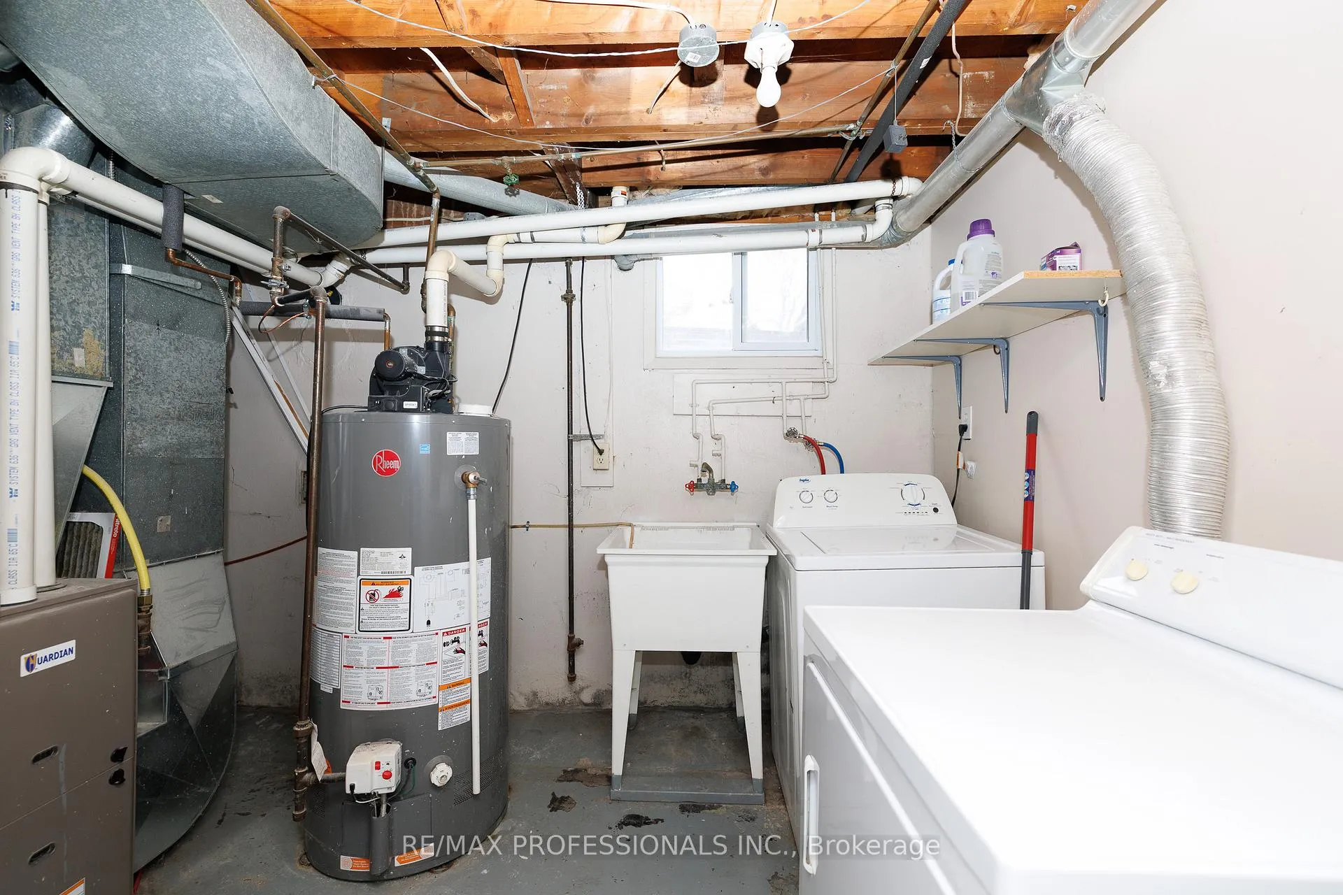 Photo 12 of Unit BSMT, 5 Bryne Boulevard, Barrie, 400 West — HOMEH