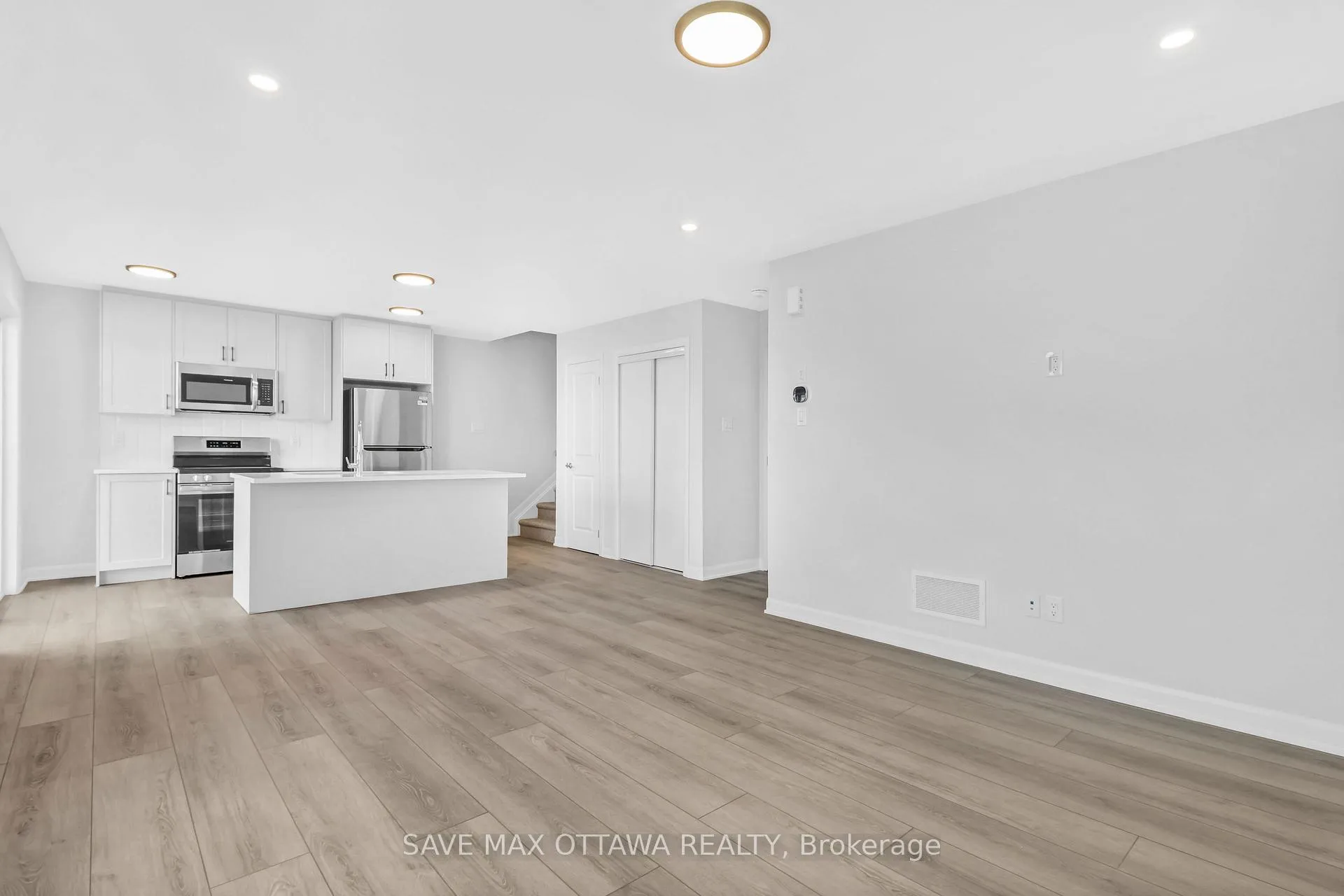 Photo 5 of Unit 07, 701 Glenroy Gilbert Drive, Ottawa, Barrhaven - Strandherd — HOMEH