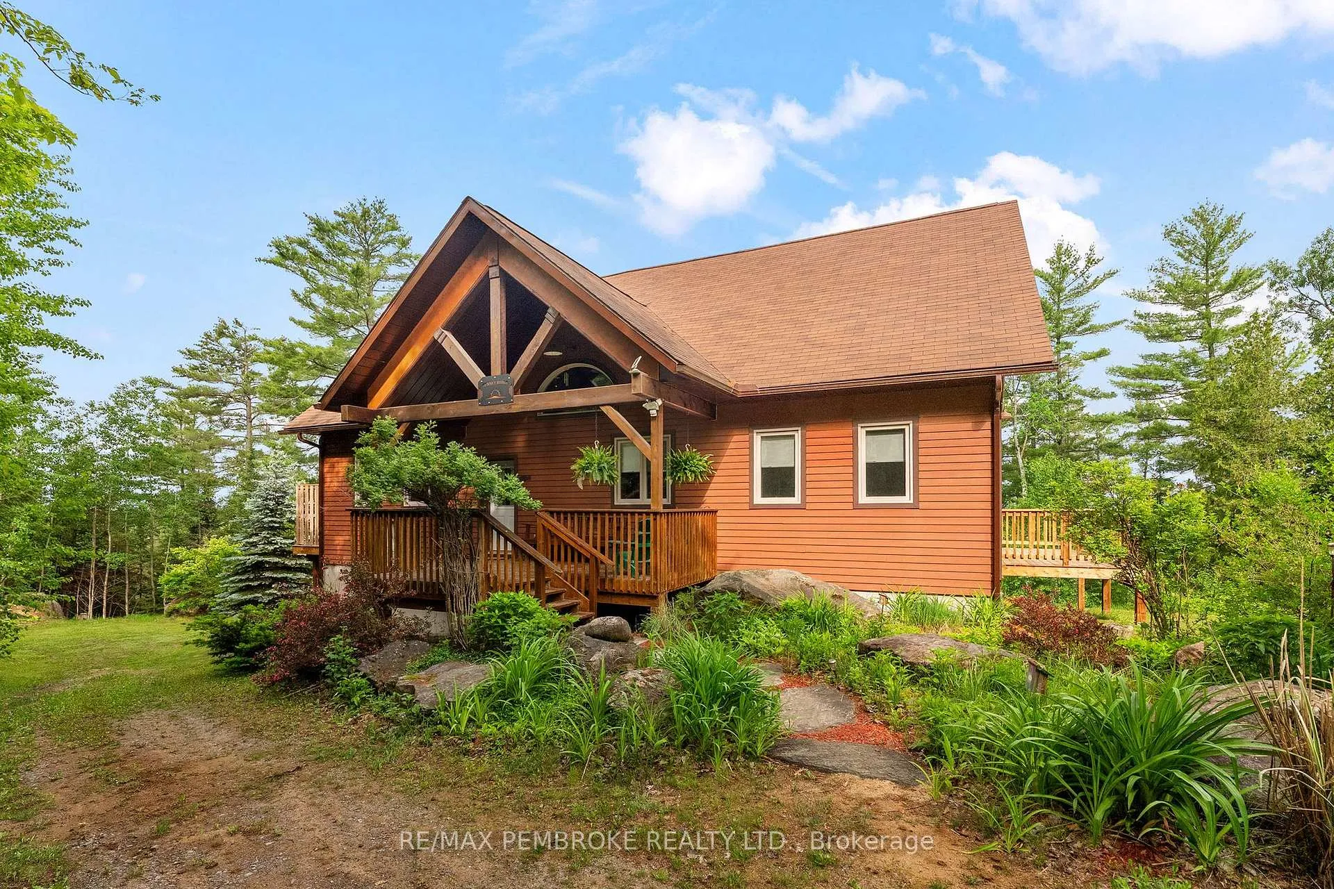 Photo 4 of Unit B, 442 Stringer Drive, Faraday — HOMEH