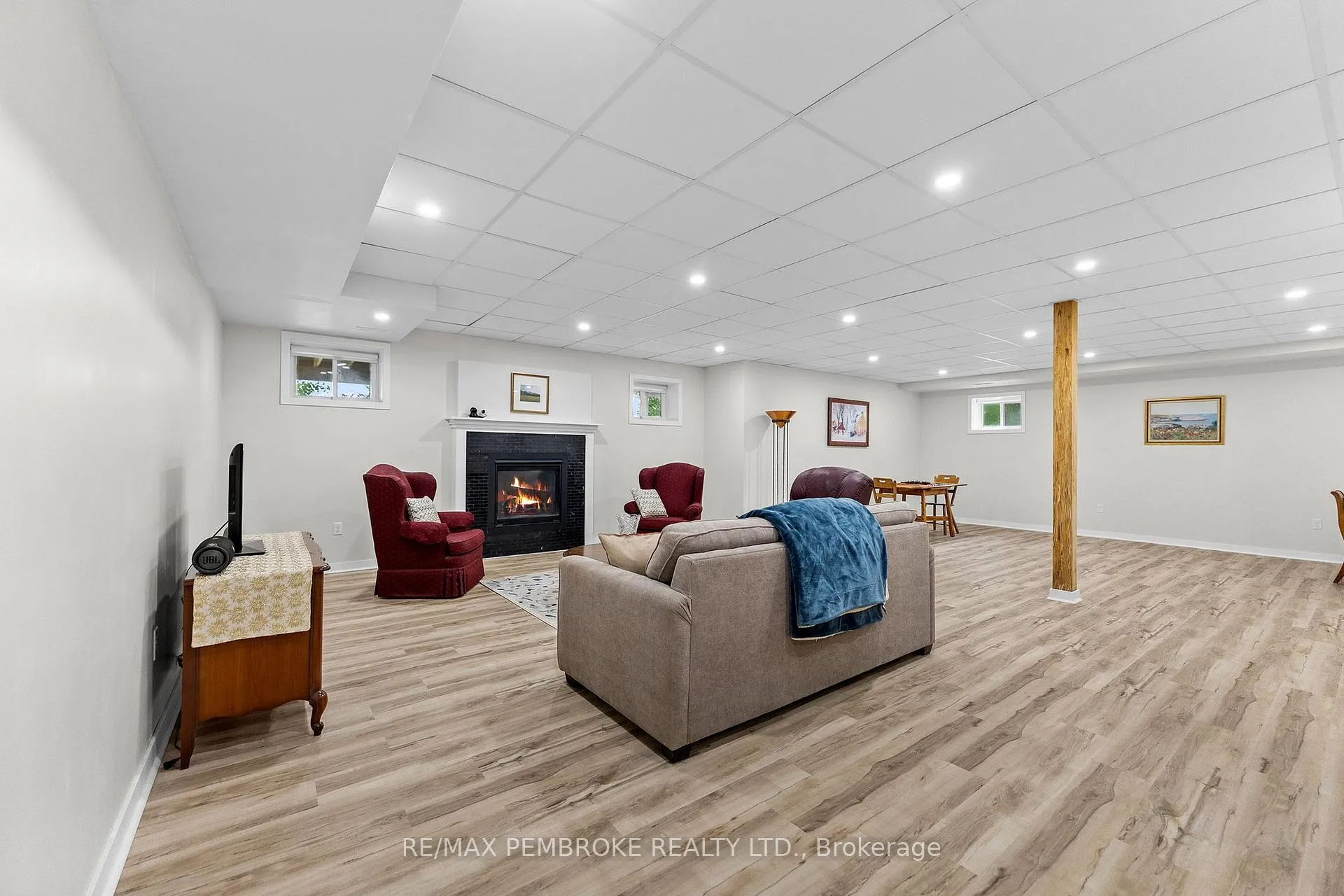 Photo 25 of Unit B, 442 Stringer Drive, Faraday — HOMEH