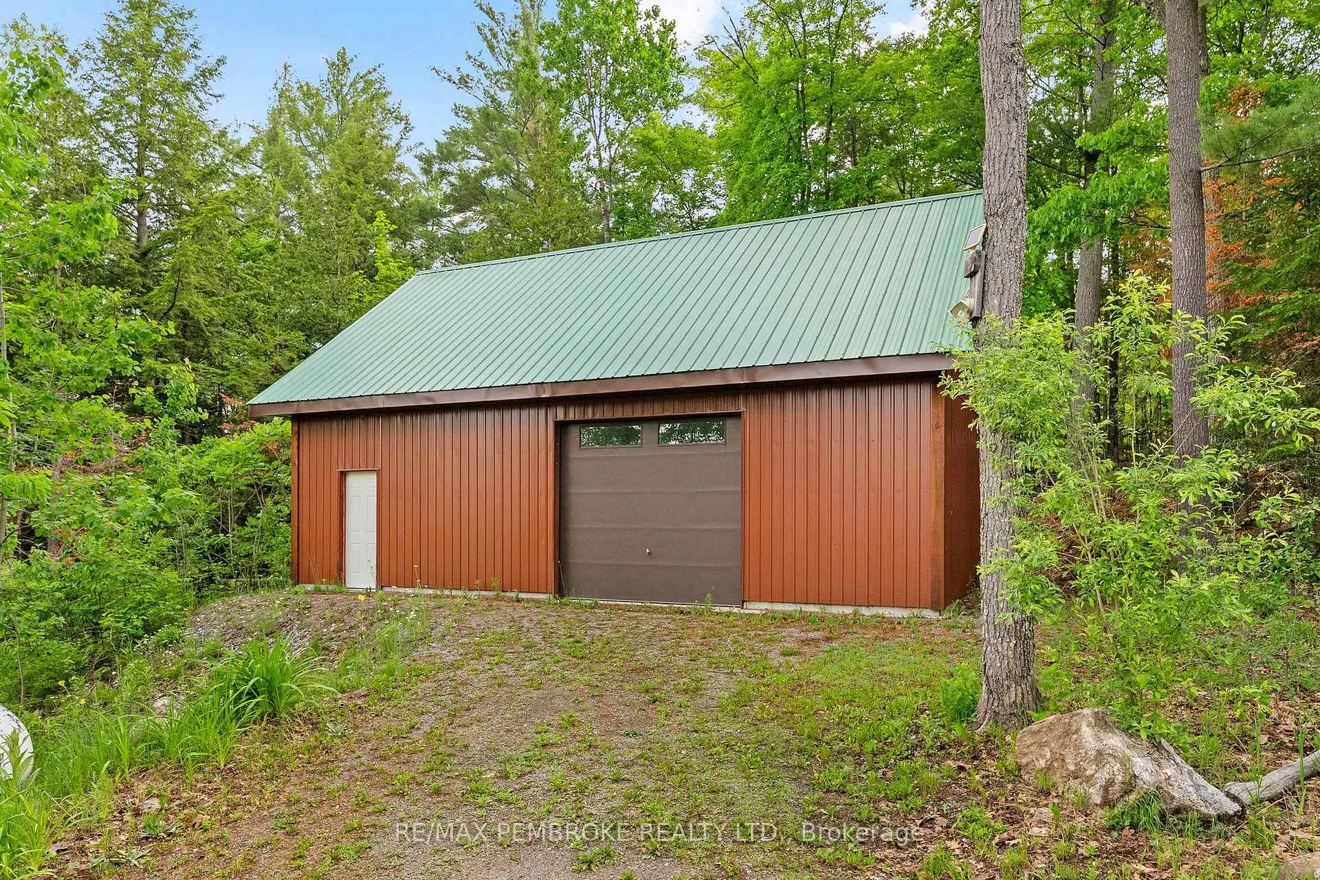 Photo 42 of Unit B, 442 Stringer Drive, Faraday — HOMEH