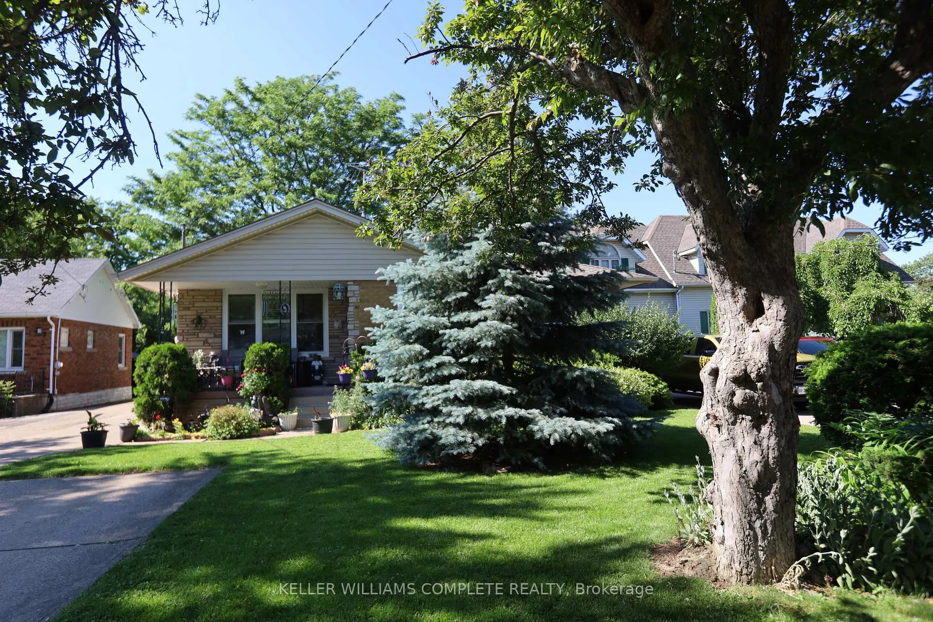 Photo 5 of 9 Cecil Street, St. Catharines, Lakeport — HOMEH