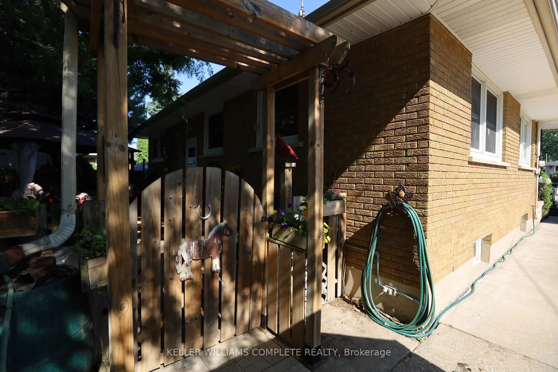 Photo 9 of 9 Cecil Street, St. Catharines, Lakeport — HOMEH