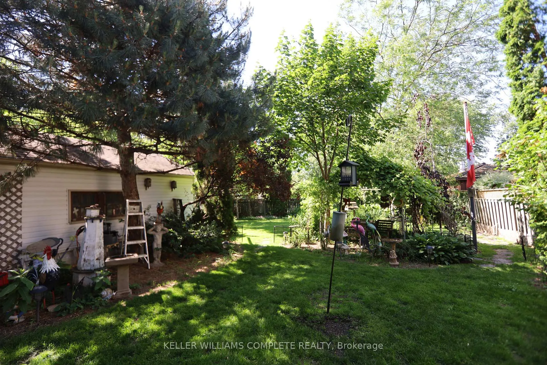 Photo 12 of 9 Cecil Street, St. Catharines, Lakeport — HOMEH