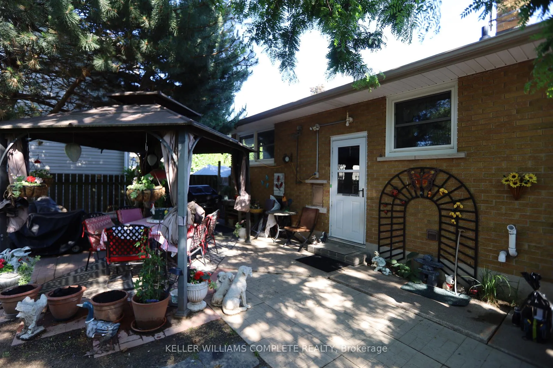 Photo 17 of 9 Cecil Street, St. Catharines, Lakeport — HOMEH