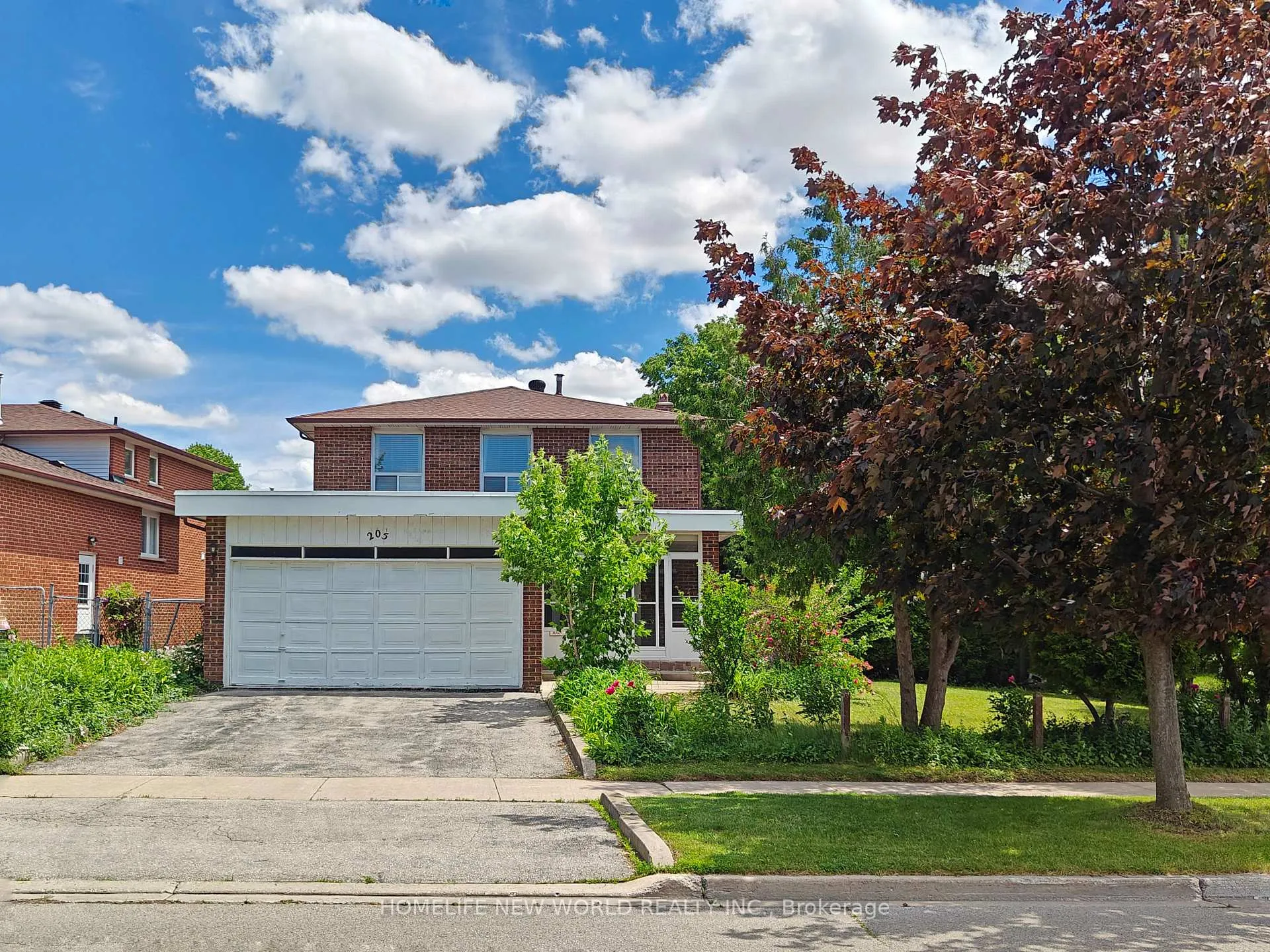 Photo 1 of 205 Risebrough Circuit, Markham, Milliken Mills West — HOMEH