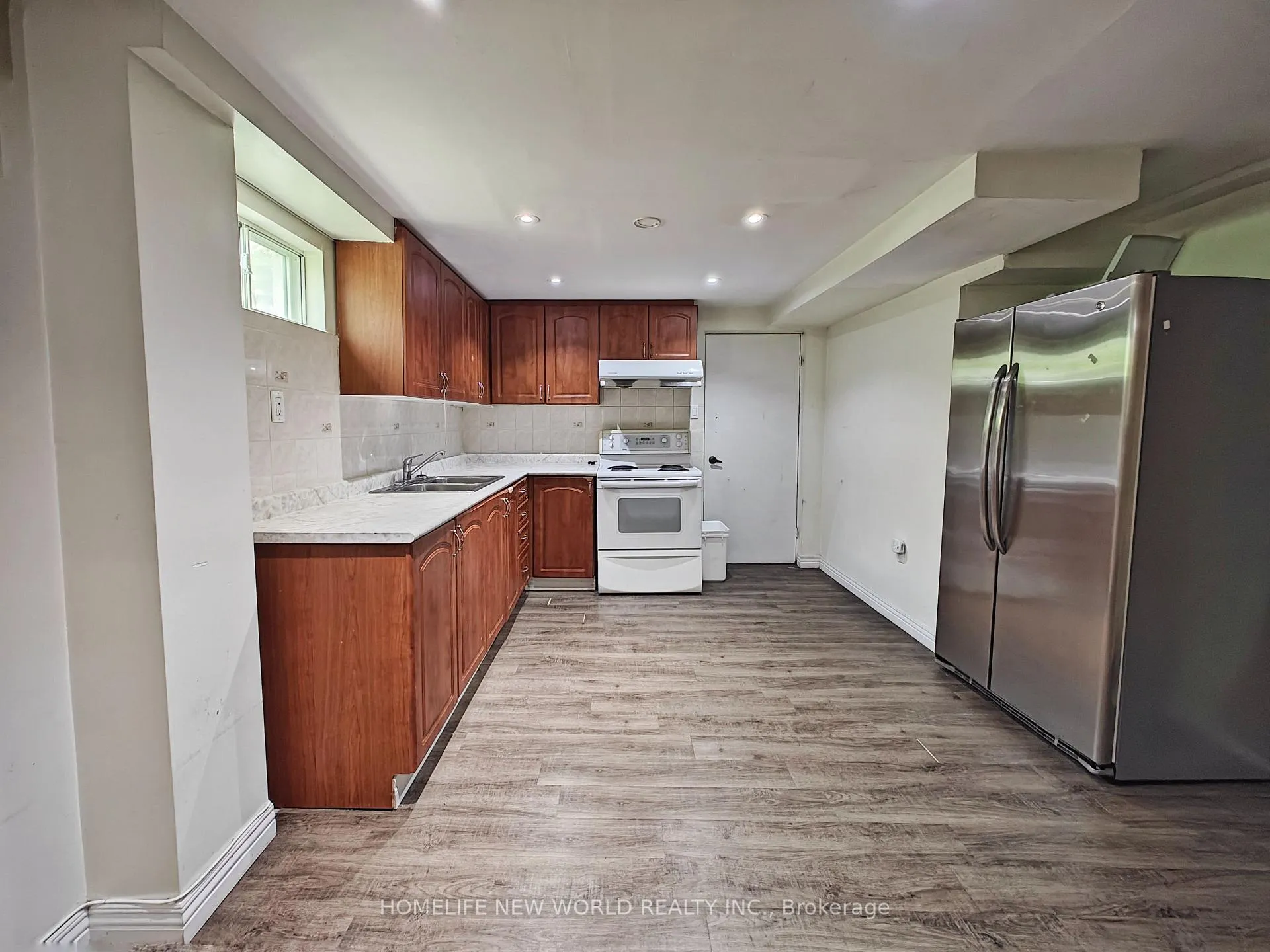 Photo 15 of 205 Risebrough Circuit, Markham, Milliken Mills West — HOMEH