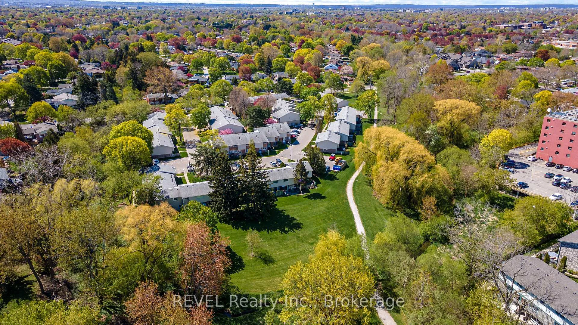 Photo 7 of Unit 56, 151 Parnell Road, St. Catharines, Vine/Linwell — HOMEH
