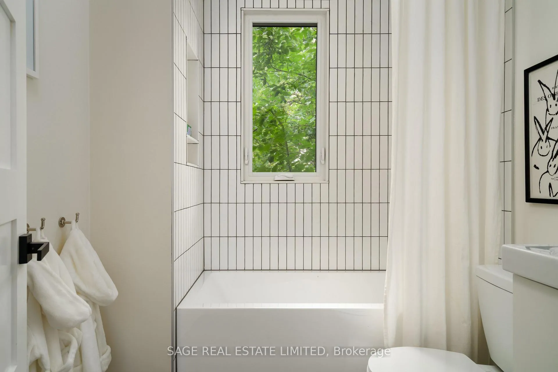 Photo 28 of 51 Mountview Avenue, Toronto, High Park North — HOMEH