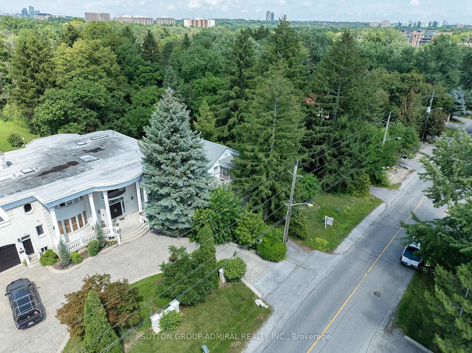 Photo 12 of 60 Arnold Avenue, Vaughan, Crestwood-Springfarm-Yorkhill — HOMEH
