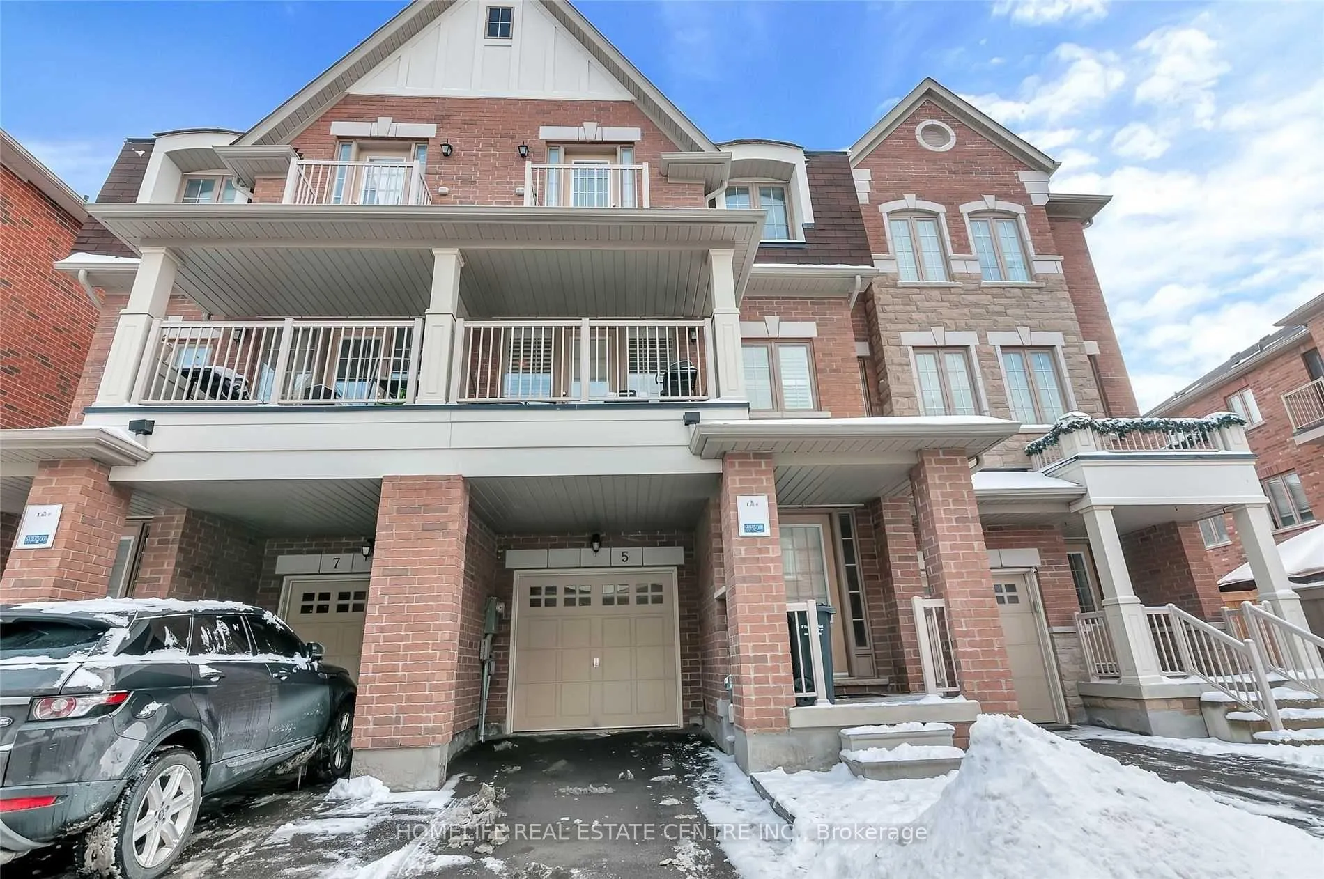 Photo 1 of 5 Kayak Heights, Brampton, Heart Lake East — HOMEH