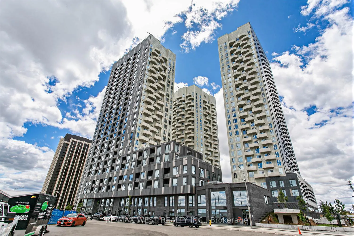 Photo 1 of Unit 2222, 498 Caldari Road, Vaughan, Concord — HOMEH