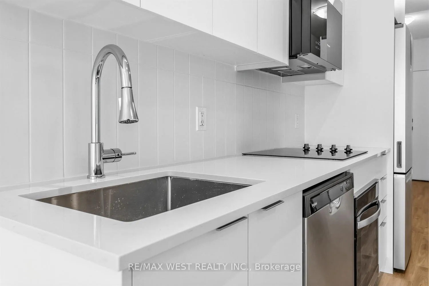 Photo 7 of Unit 2222, 498 Caldari Road, Vaughan, Concord — HOMEH