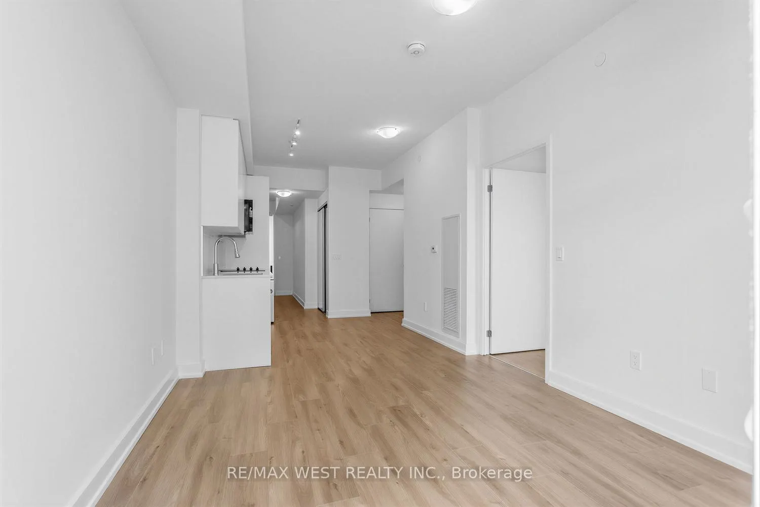 Photo 11 of Unit 2222, 498 Caldari Road, Vaughan, Concord — HOMEH