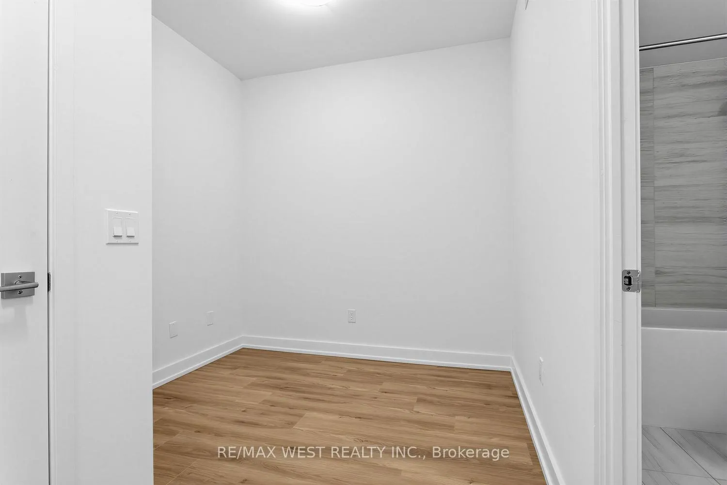 Photo 16 of Unit 2222, 498 Caldari Road, Vaughan, Concord — HOMEH