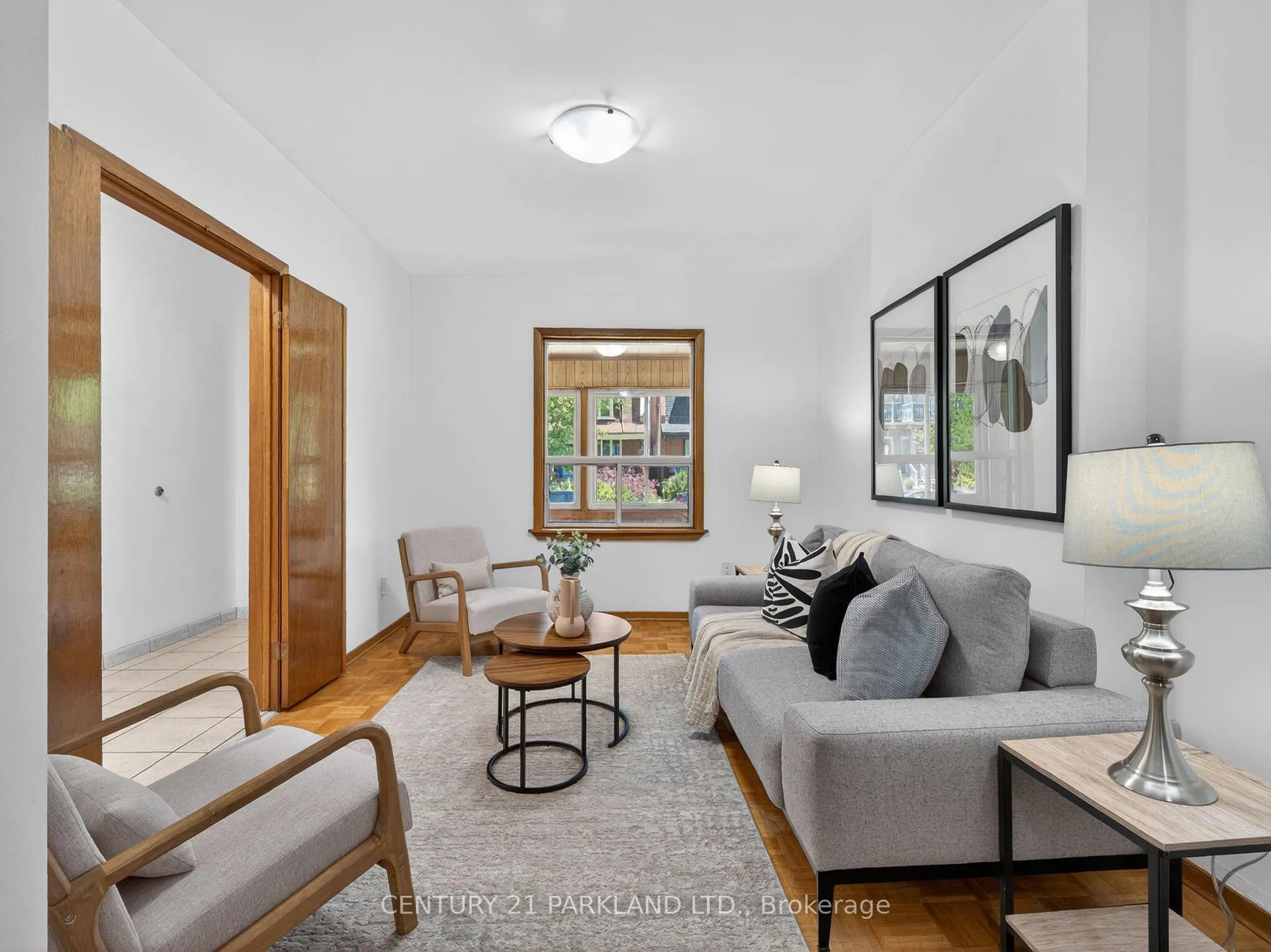 Photo 4 of 26 Earlscourt Avenue, Toronto, Corso Italia-Davenport — HOMEH
