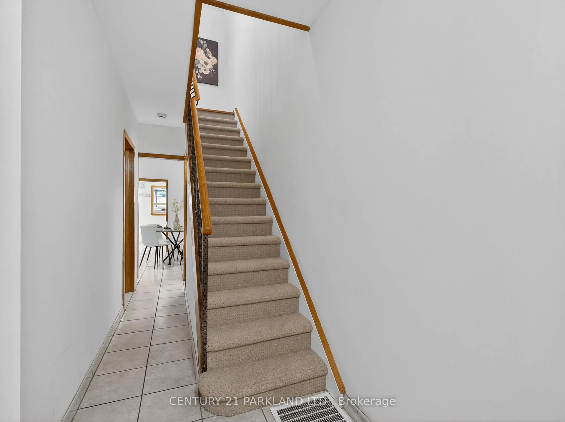 Photo 14 of 26 Earlscourt Avenue, Toronto, Corso Italia-Davenport — HOMEH