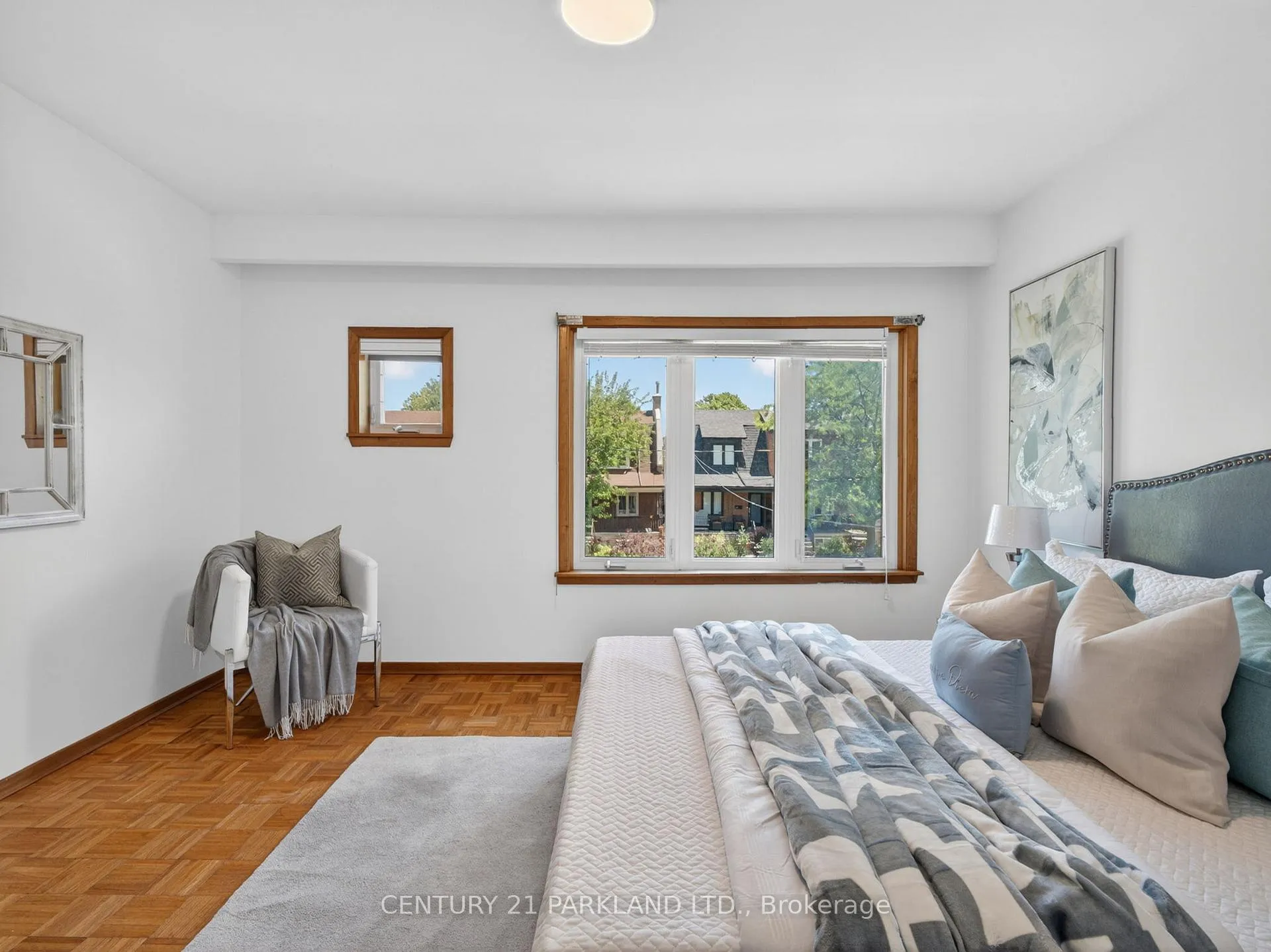 Photo 19 of 26 Earlscourt Avenue, Toronto, Corso Italia-Davenport — HOMEH