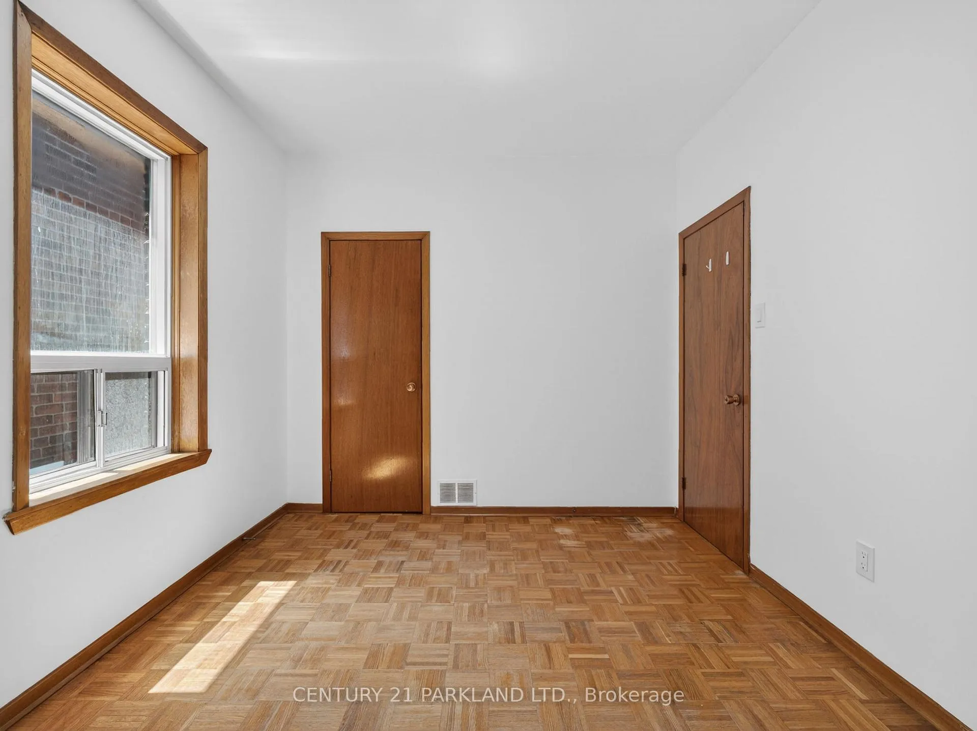 Photo 20 of 26 Earlscourt Avenue, Toronto, Corso Italia-Davenport — HOMEH