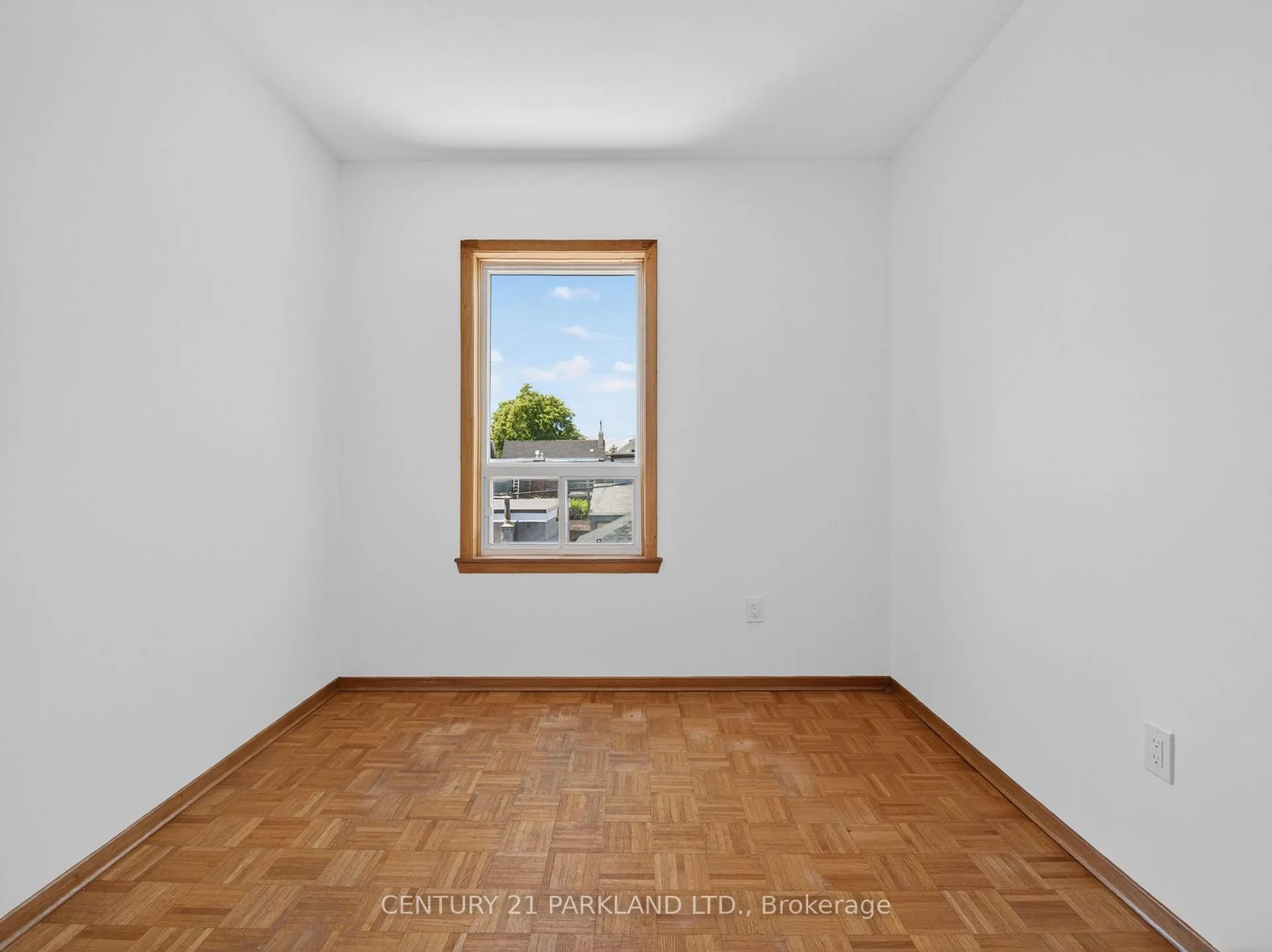 Photo 21 of 26 Earlscourt Avenue, Toronto, Corso Italia-Davenport — HOMEH