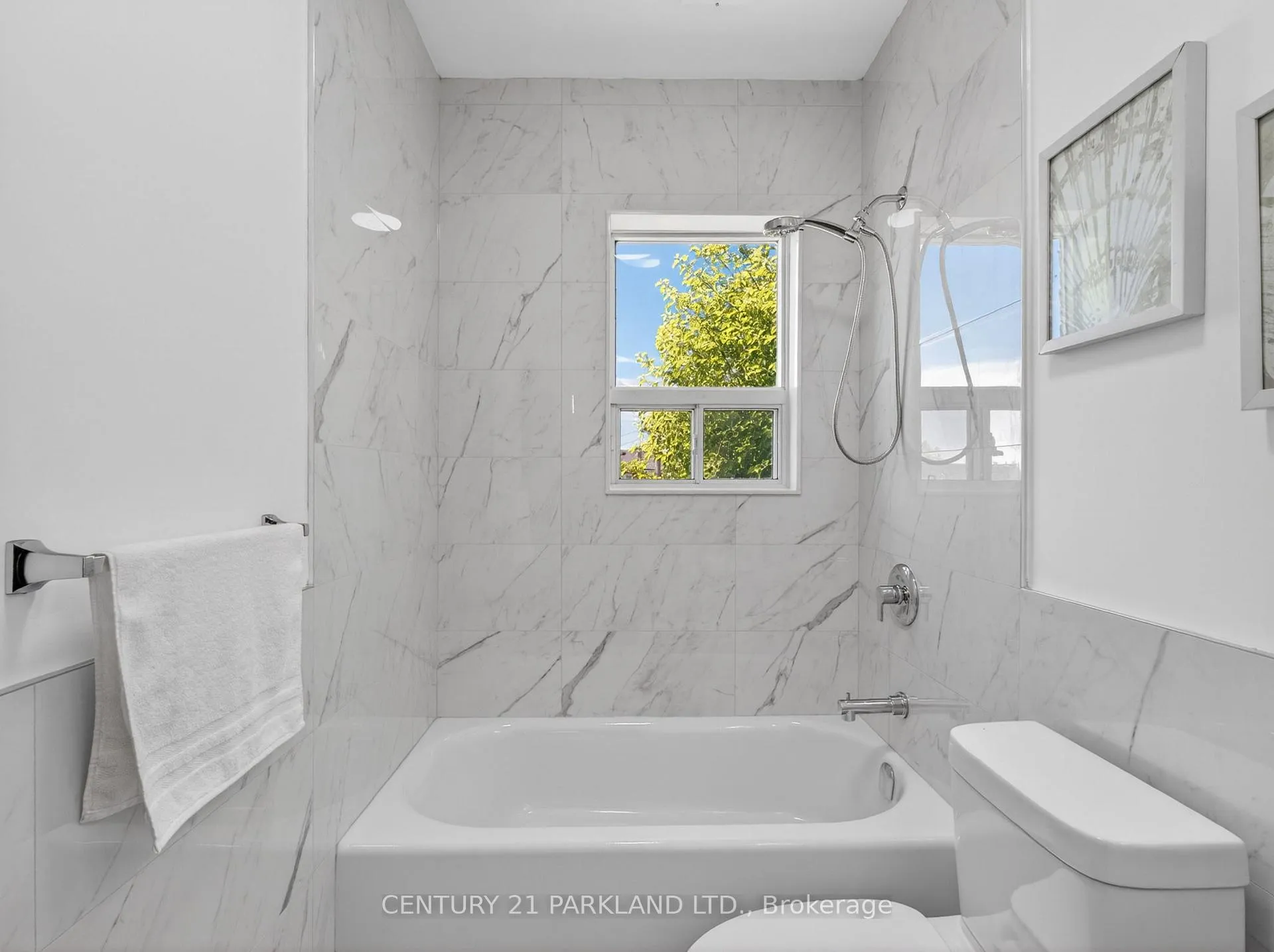 Photo 24 of 26 Earlscourt Avenue, Toronto, Corso Italia-Davenport — HOMEH