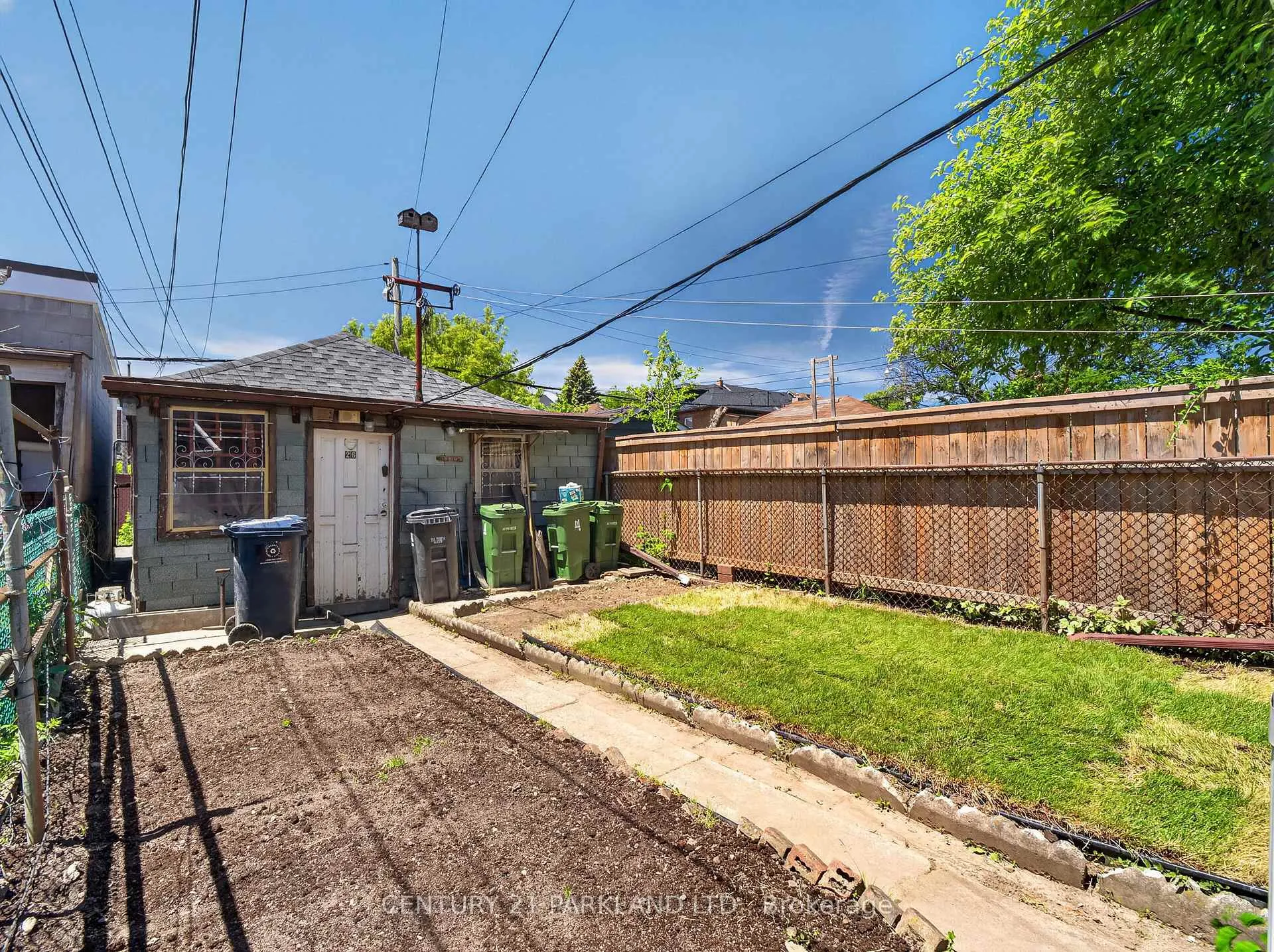 Photo 37 of 26 Earlscourt Avenue, Toronto, Corso Italia-Davenport — HOMEH