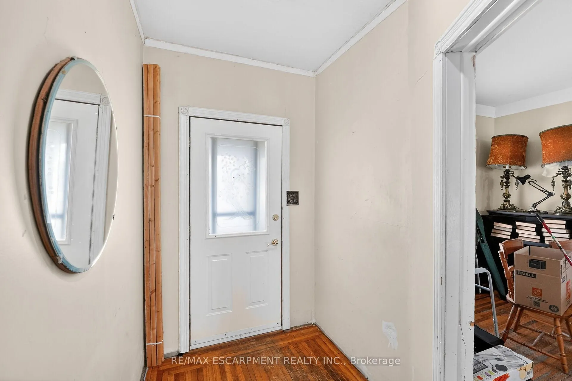 Photo 3 of 86 Belview Avenue, Hamilton, Crown Point — HOMEH