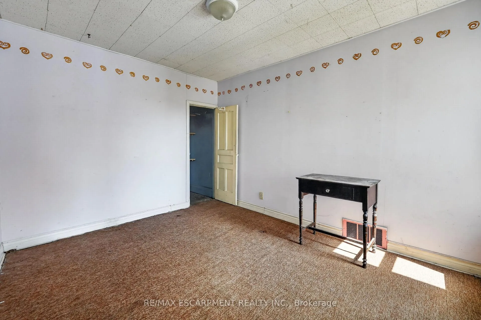 Photo 18 of 86 Belview Avenue, Hamilton, Crown Point — HOMEH