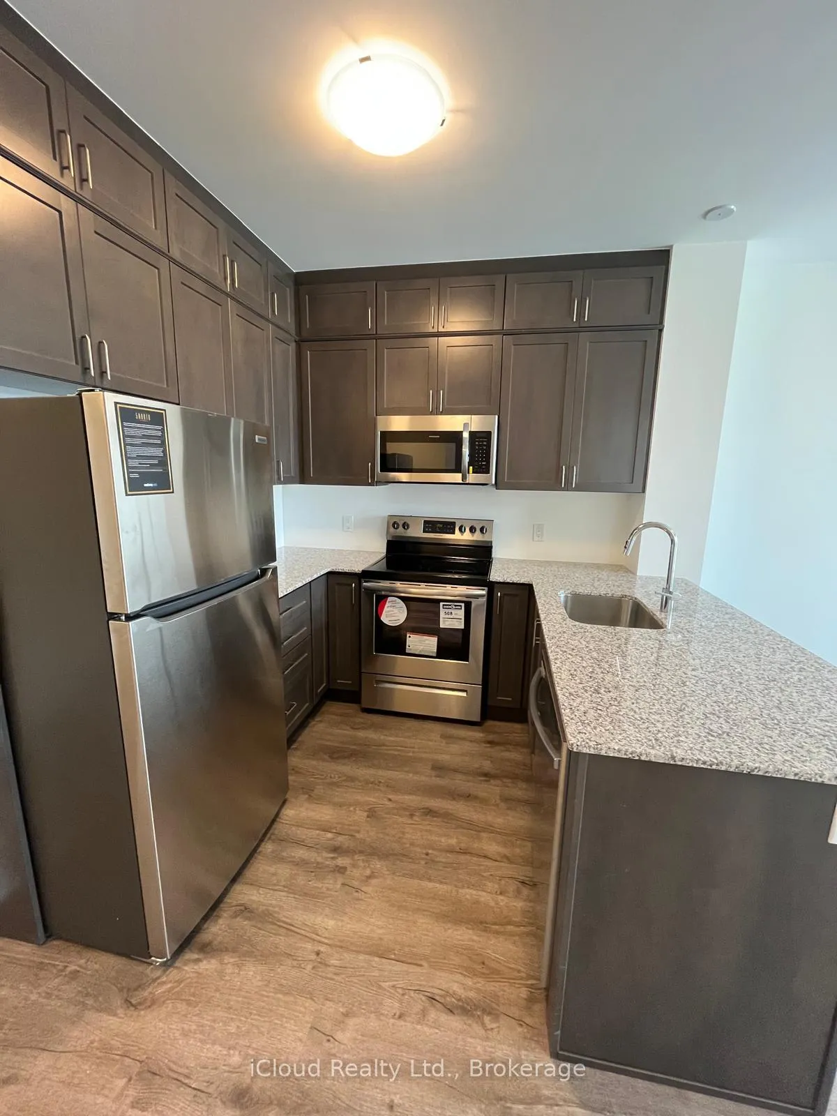 Photo 2 of Unit 319, 50 Kaitting Trail, Oakville, Glenorchy — HOMEH