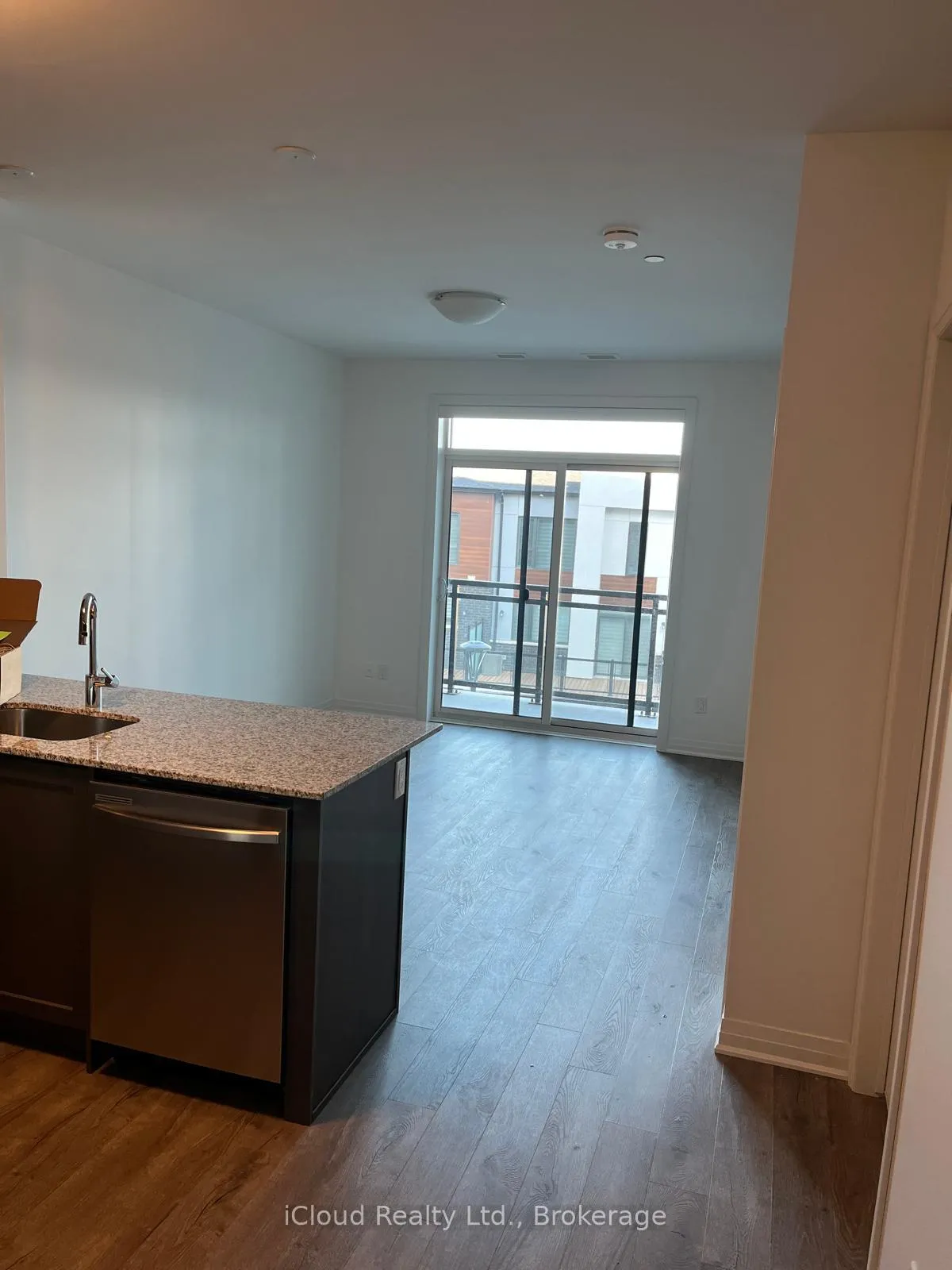 Photo 4 of Unit 319, 50 Kaitting Trail, Oakville, Glenorchy — HOMEH