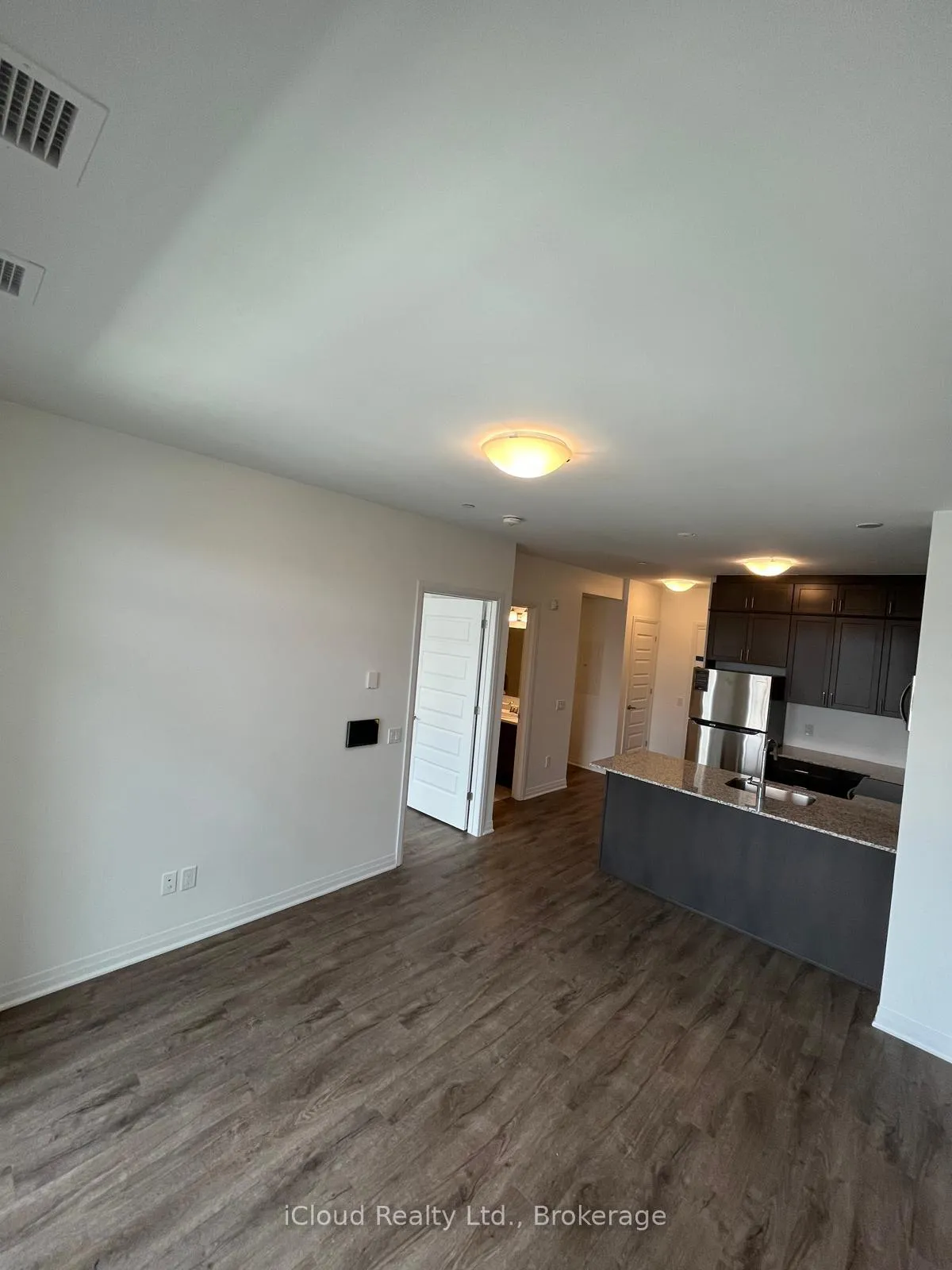 Photo 6 of Unit 319, 50 Kaitting Trail, Oakville, Glenorchy — HOMEH