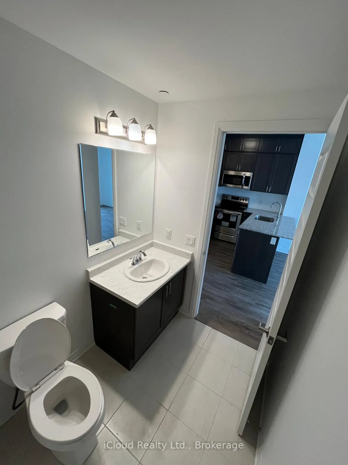 Photo 11 of Unit 319, 50 Kaitting Trail, Oakville, Glenorchy — HOMEH